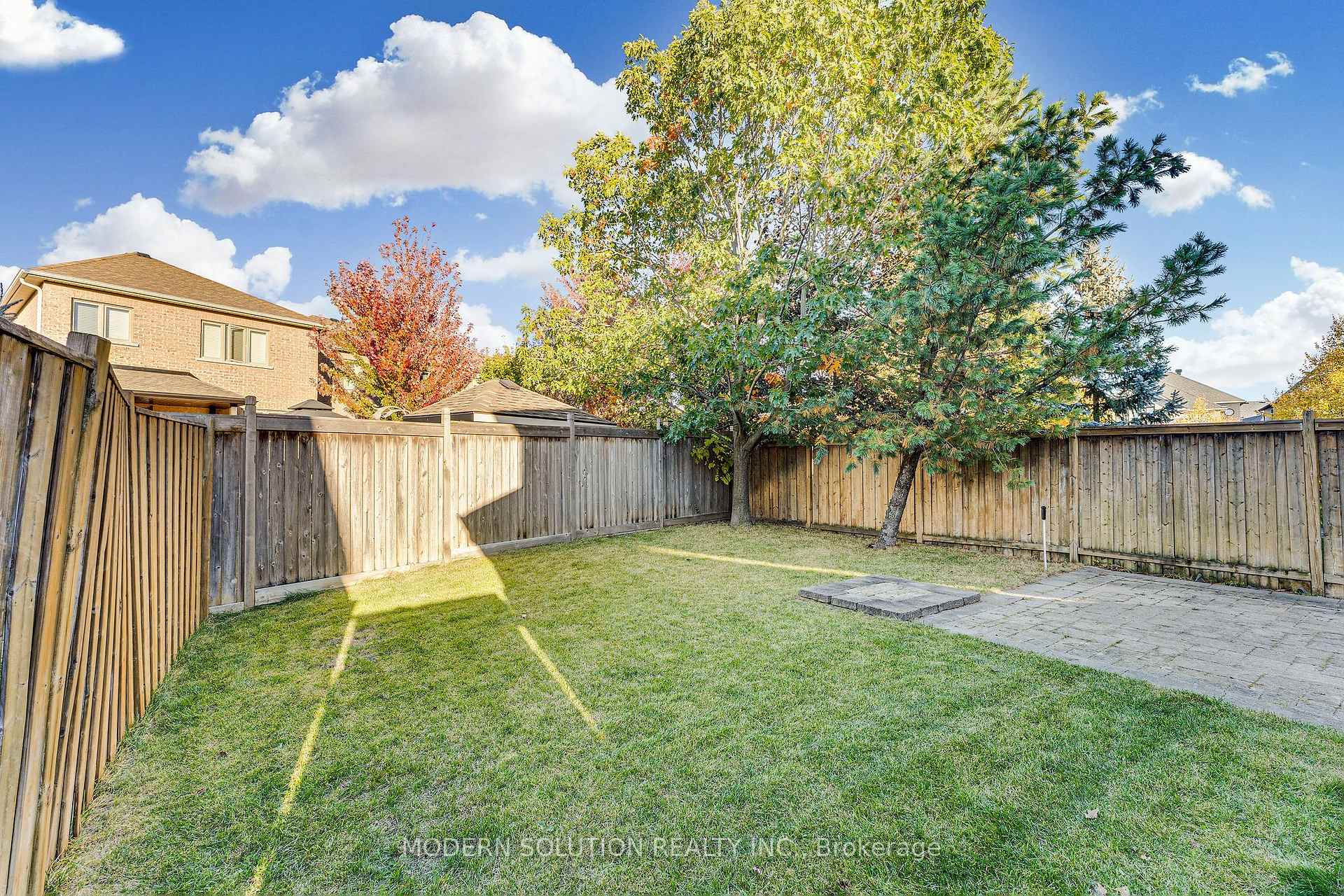 Photo 43 of 5 Woodcote Crescent, Halton Hills, Georgetown — HOMEH