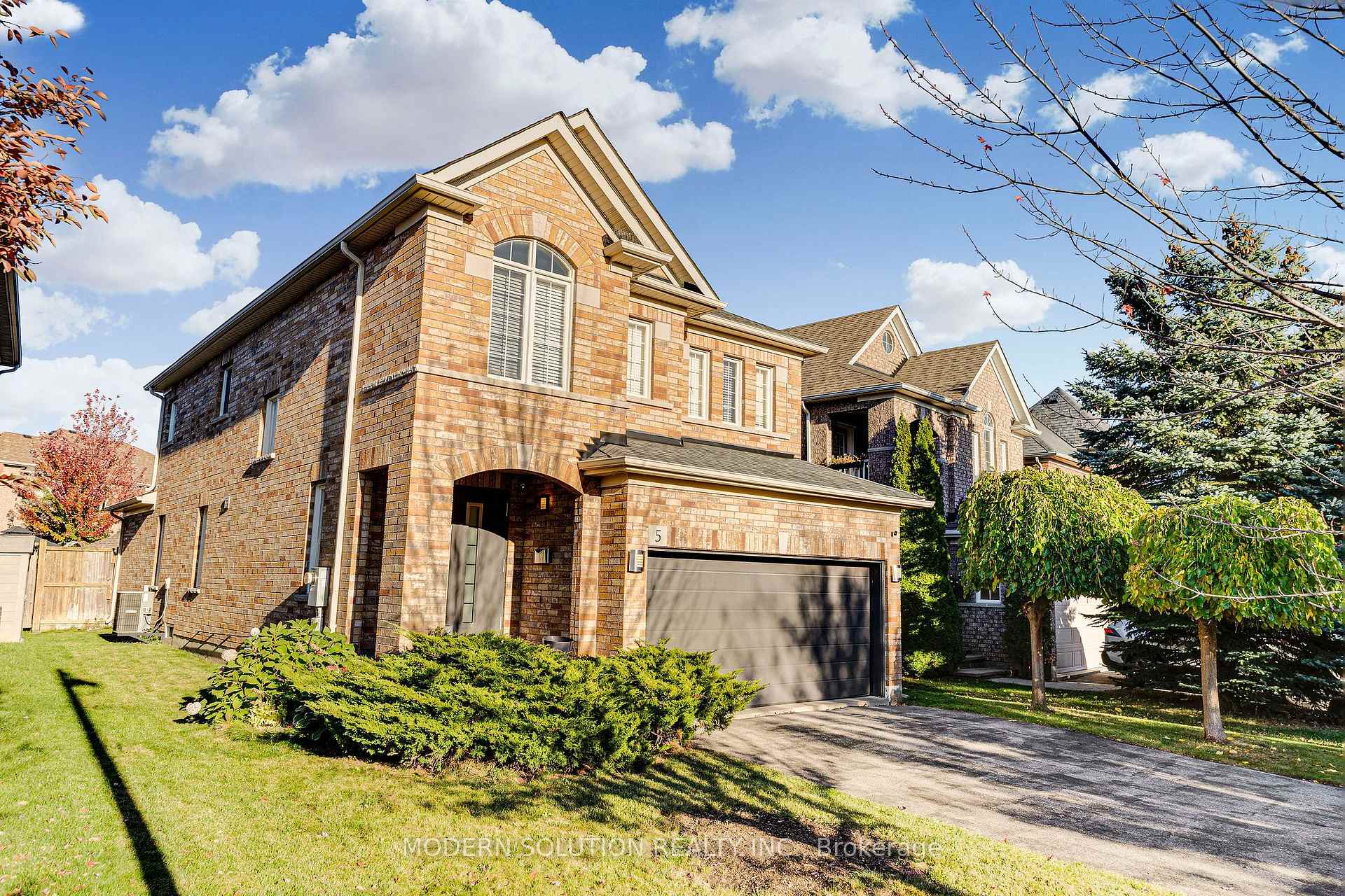 Photo 49 of 5 Woodcote Crescent, Halton Hills, Georgetown — HOMEH