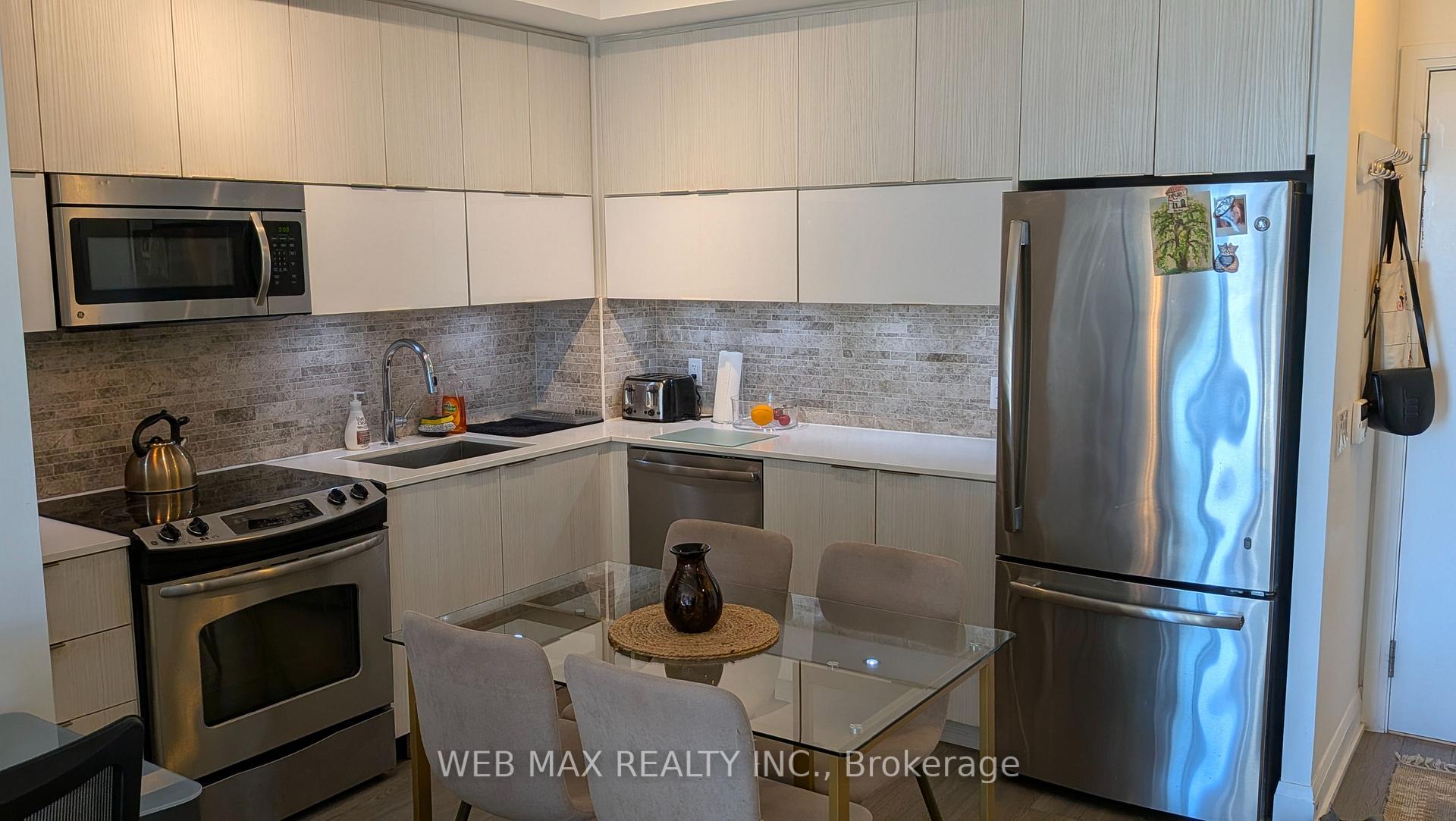 Photo 12 of Unit 903, 56 Annie Craig Drive, Etobicoke, Mimico — HOMEH
