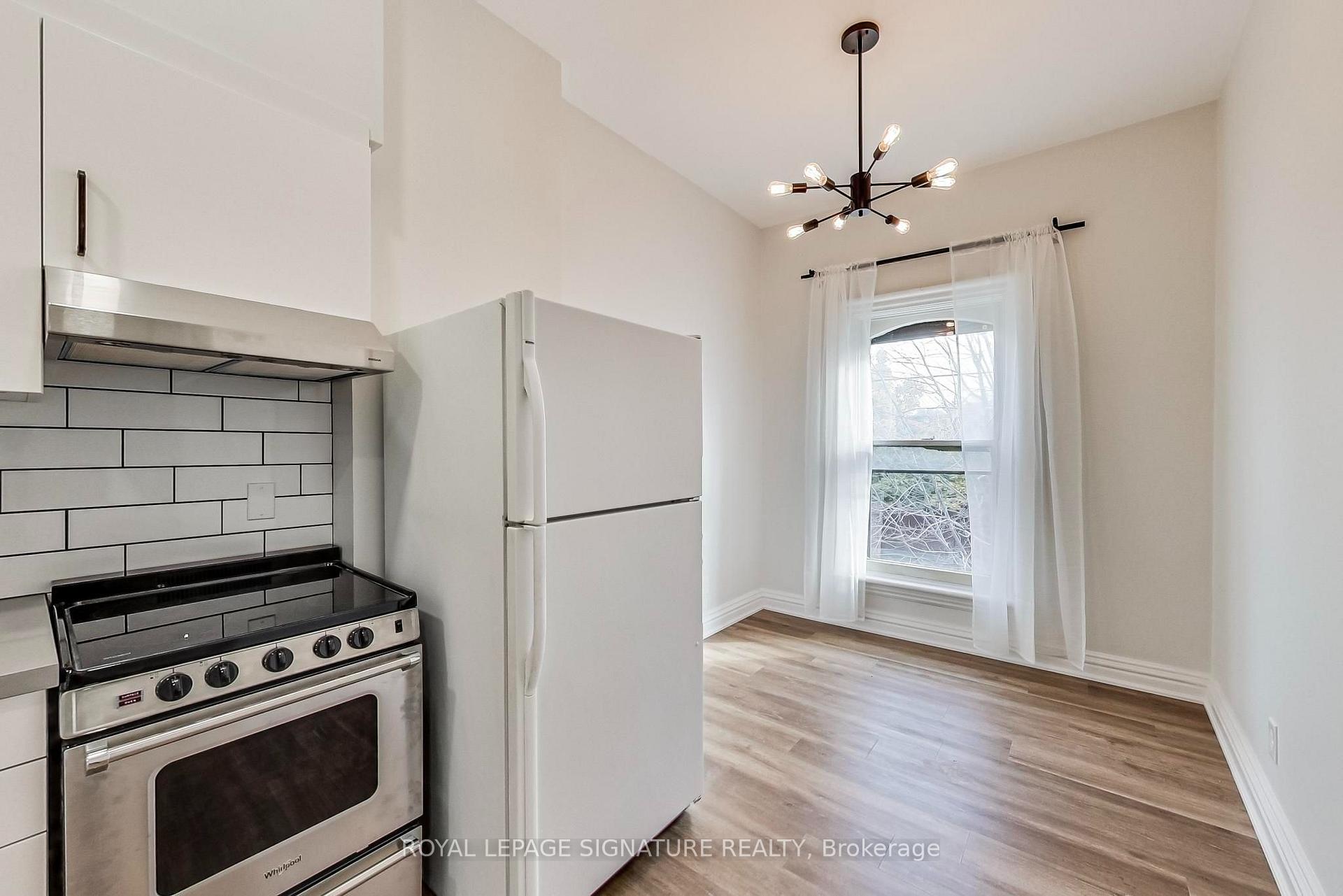 Photo 11 of Unit 2, 102 West Avenue S, Hamilton, Corktown — HOMEH