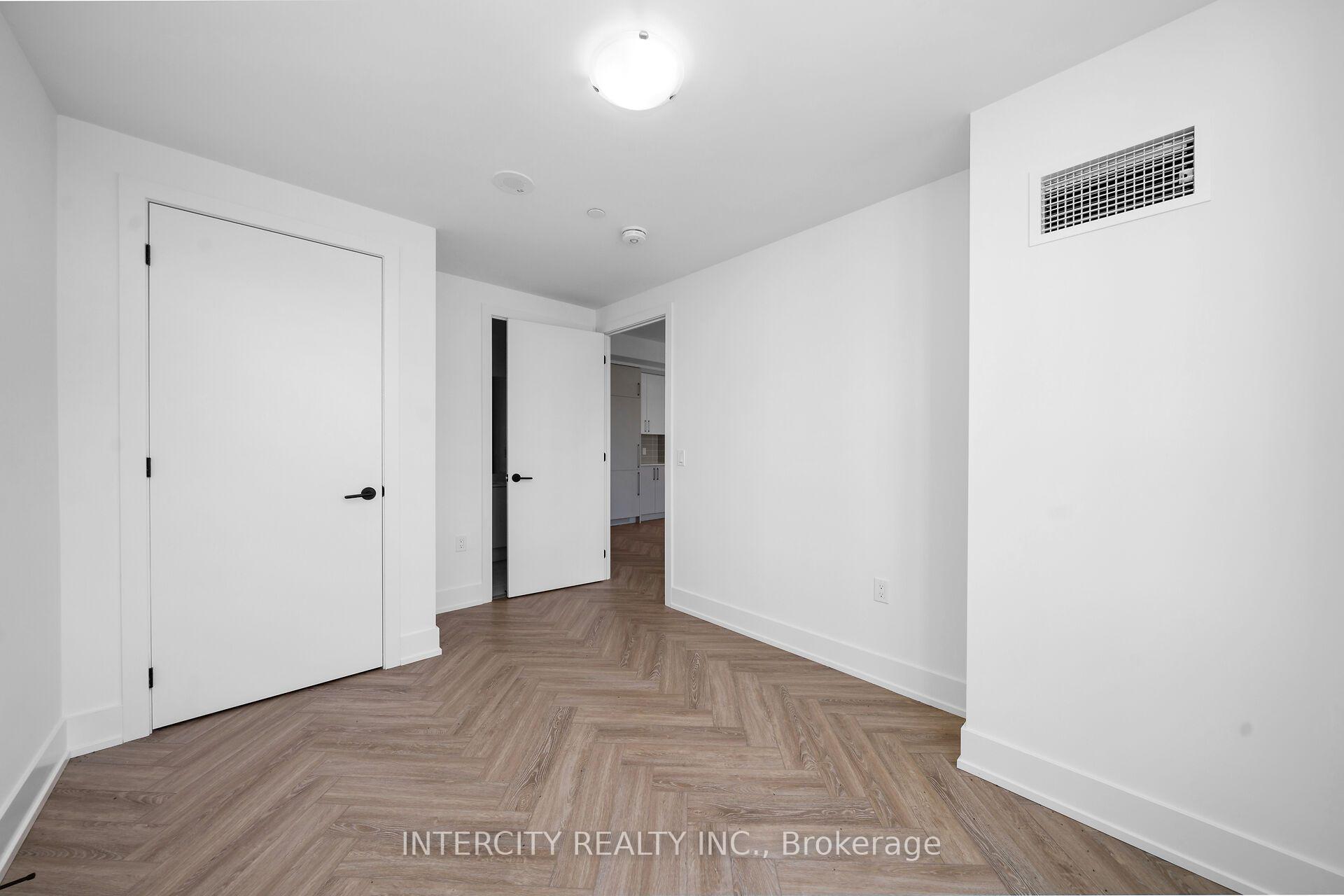 Photo 16 of Unit 248, 2075 King Road, King, King City — HOMEH