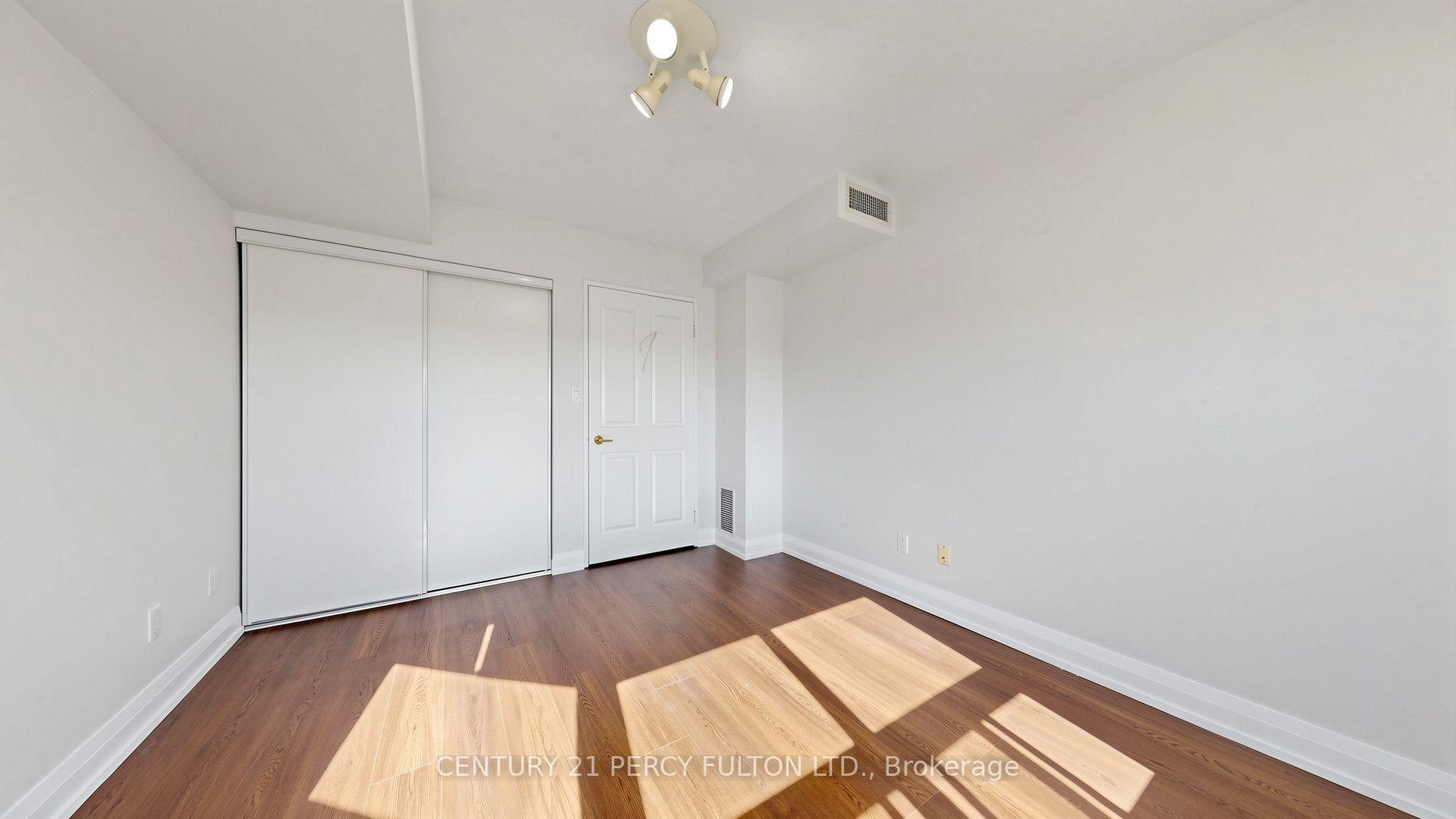 Photo 22 of Unit 2005, 88 Corporate Drive, Scarborough, Woburn — HOMEH