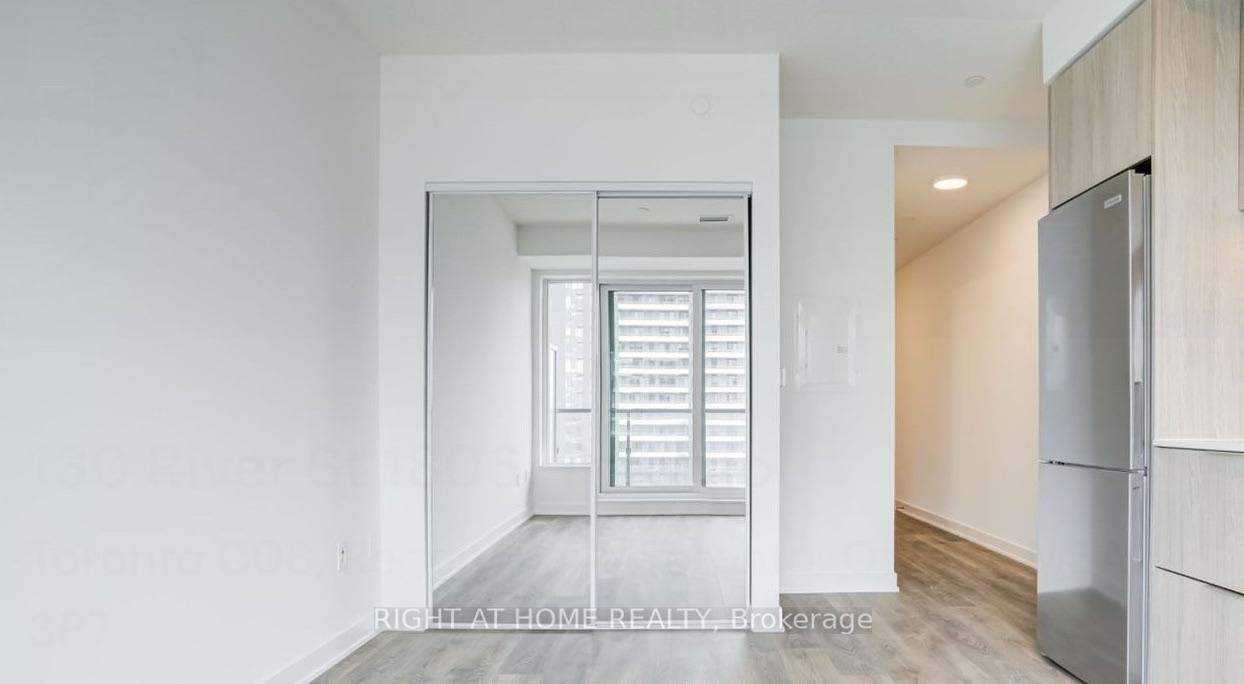 Photo 5 of Unit 1806, 130 River Street, Toronto, Regent Park — HOMEH