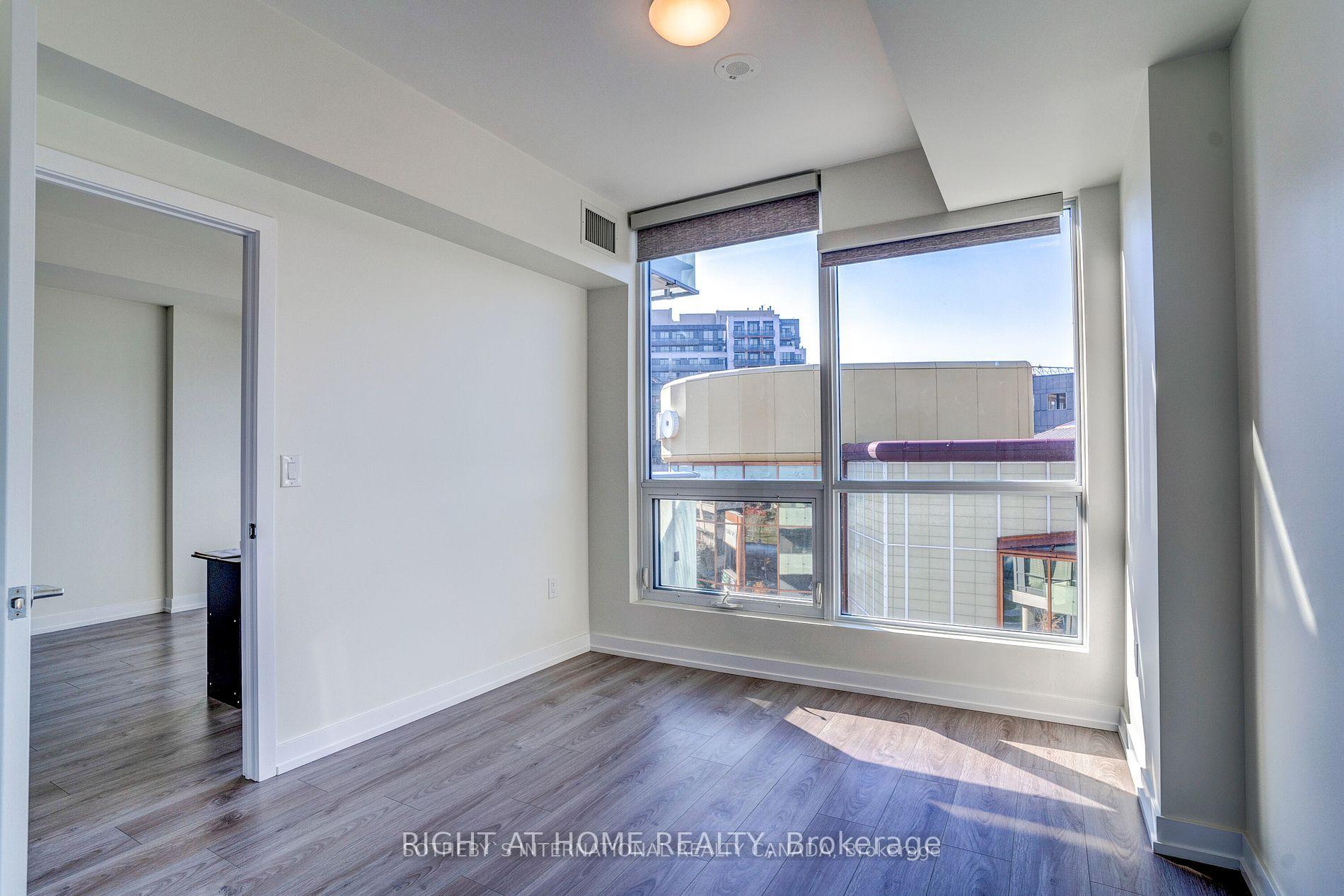 Photo 7 of Unit 514, 10 De Boers Drive, North York, York University Heights — HOMEH