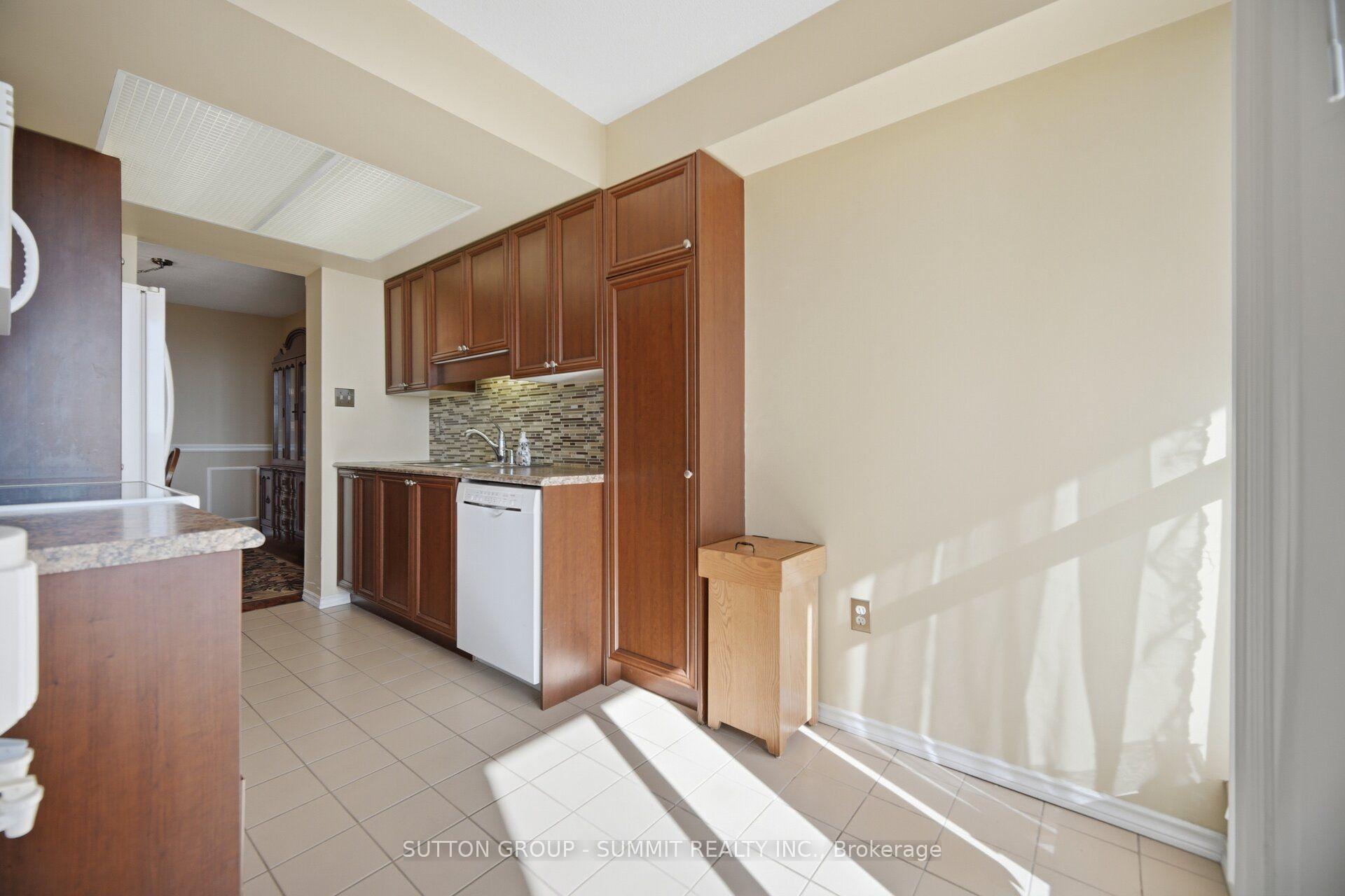 Photo 22 of Unit 911, 20 Cherrytree Drive, Brampton, Fletcher's Creek South — HOMEH