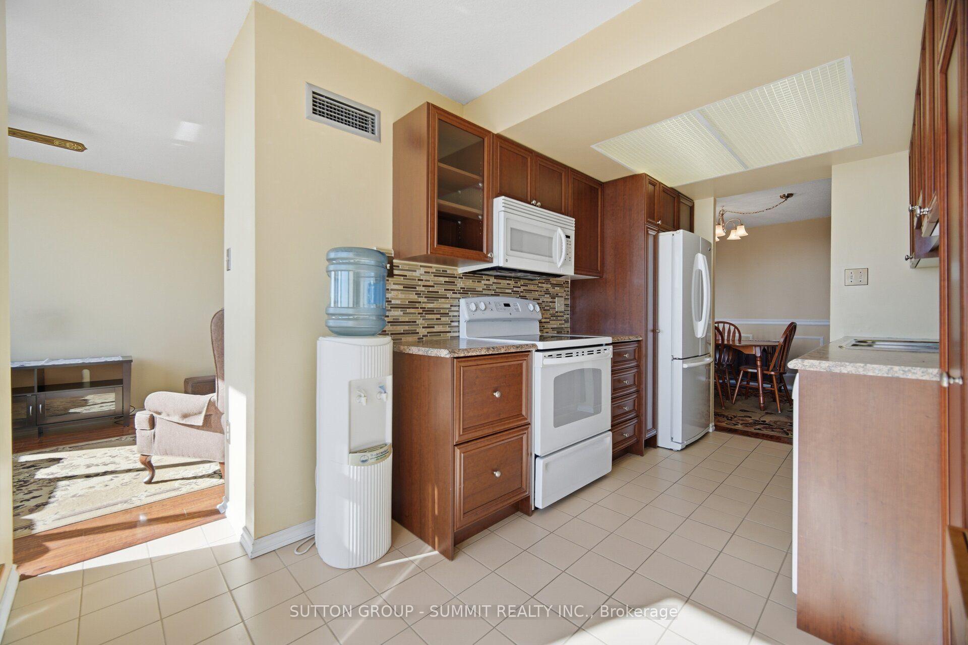 Photo 23 of Unit 911, 20 Cherrytree Drive, Brampton, Fletcher's Creek South — HOMEH