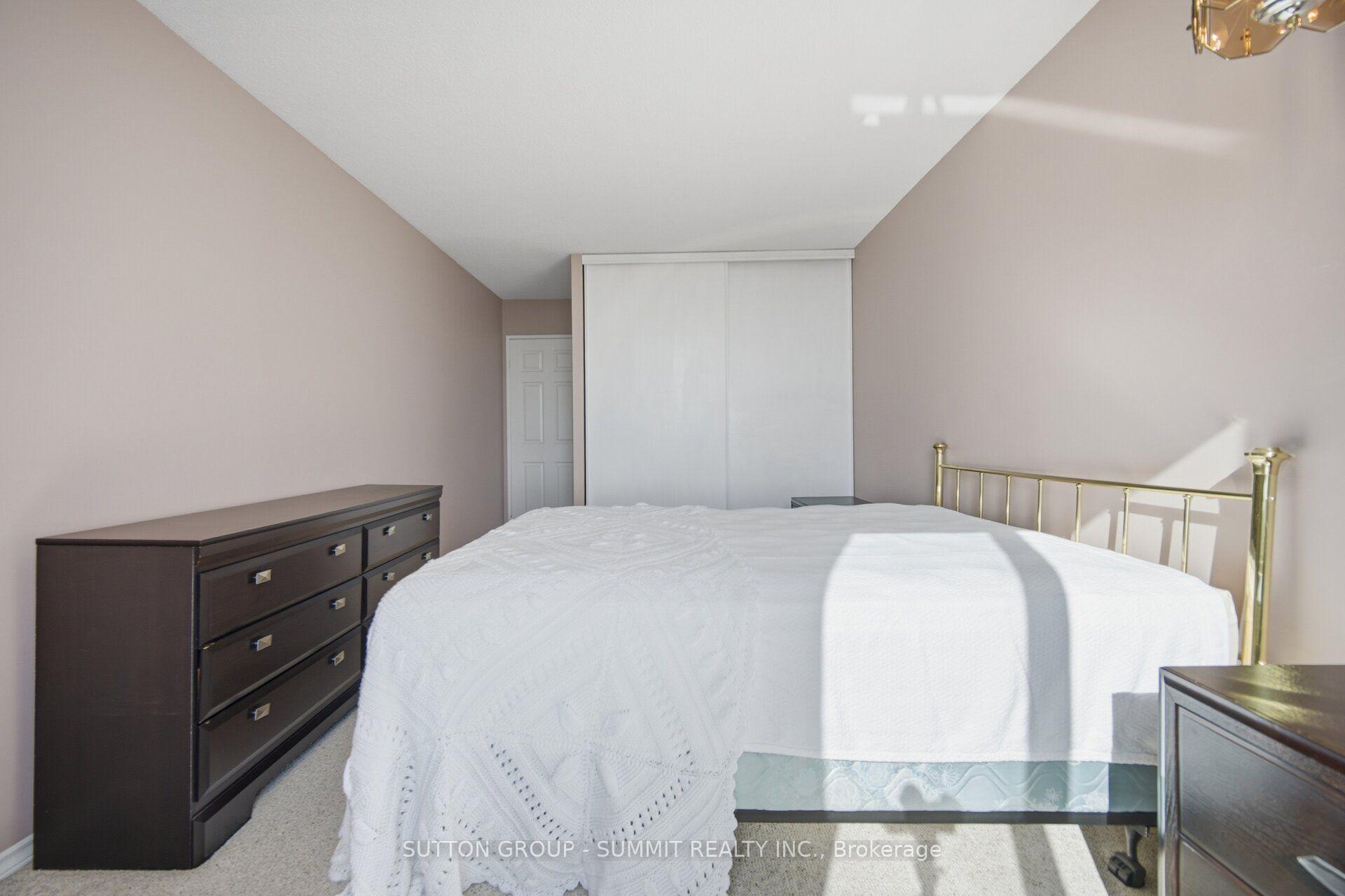 Photo 37 of Unit 911, 20 Cherrytree Drive, Brampton, Fletcher's Creek South — HOMEH