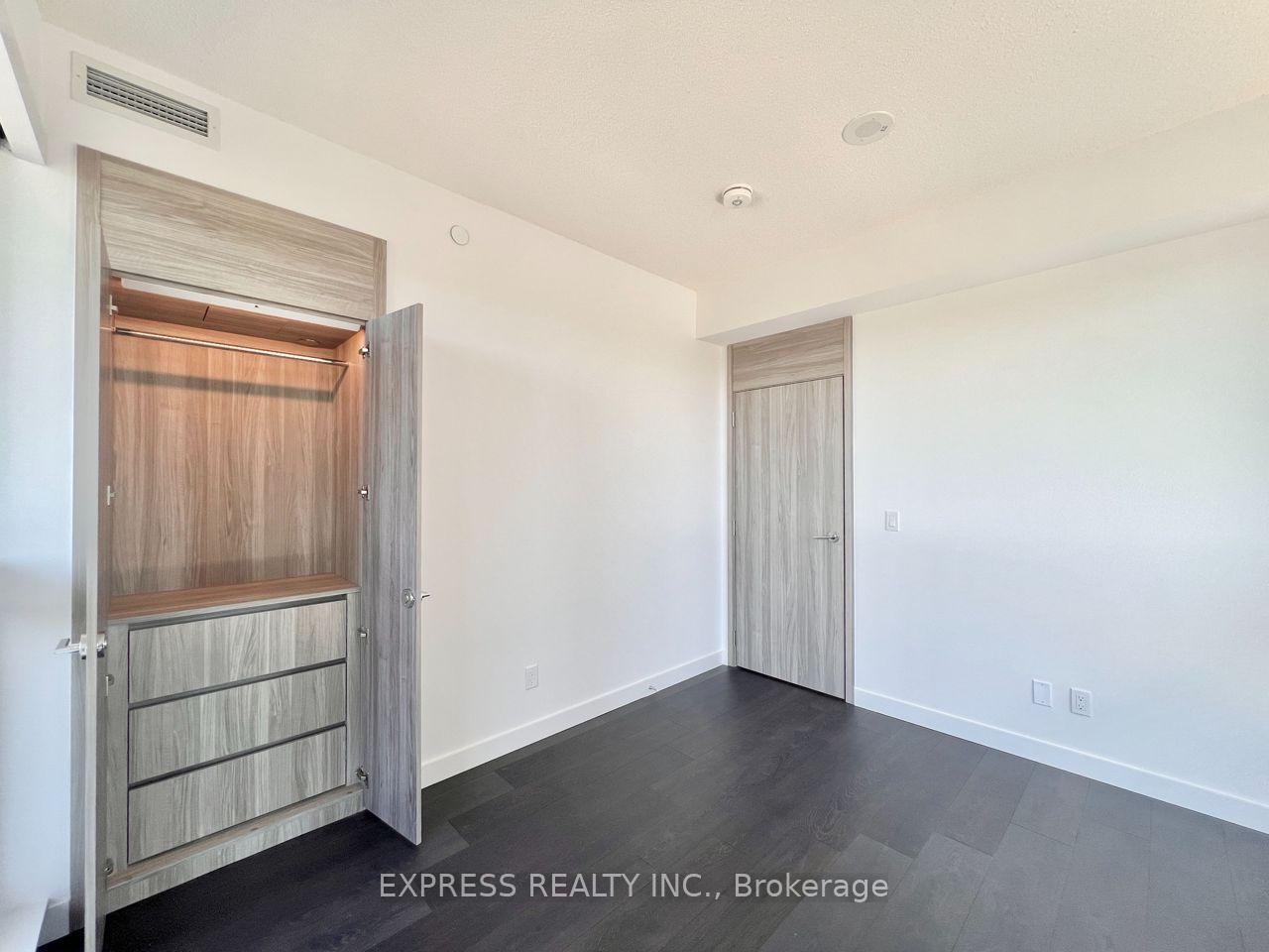 Photo 9 of Unit 2005, 68 Esther Shiner Boulevard, North York, Bayview Village — HOMEH