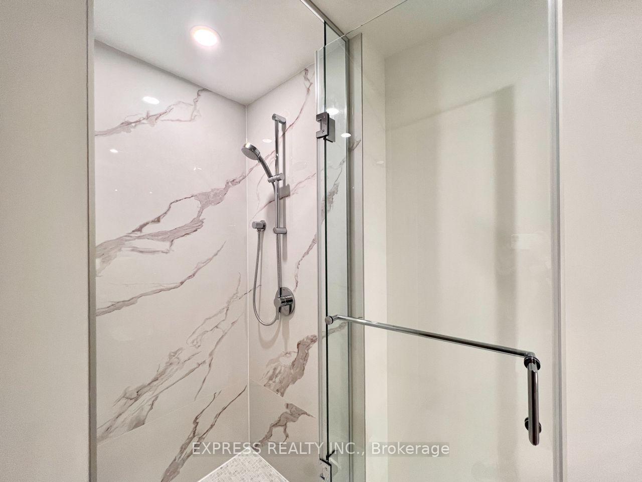 Photo 11 of Unit 2005, 68 Esther Shiner Boulevard, North York, Bayview Village — HOMEH