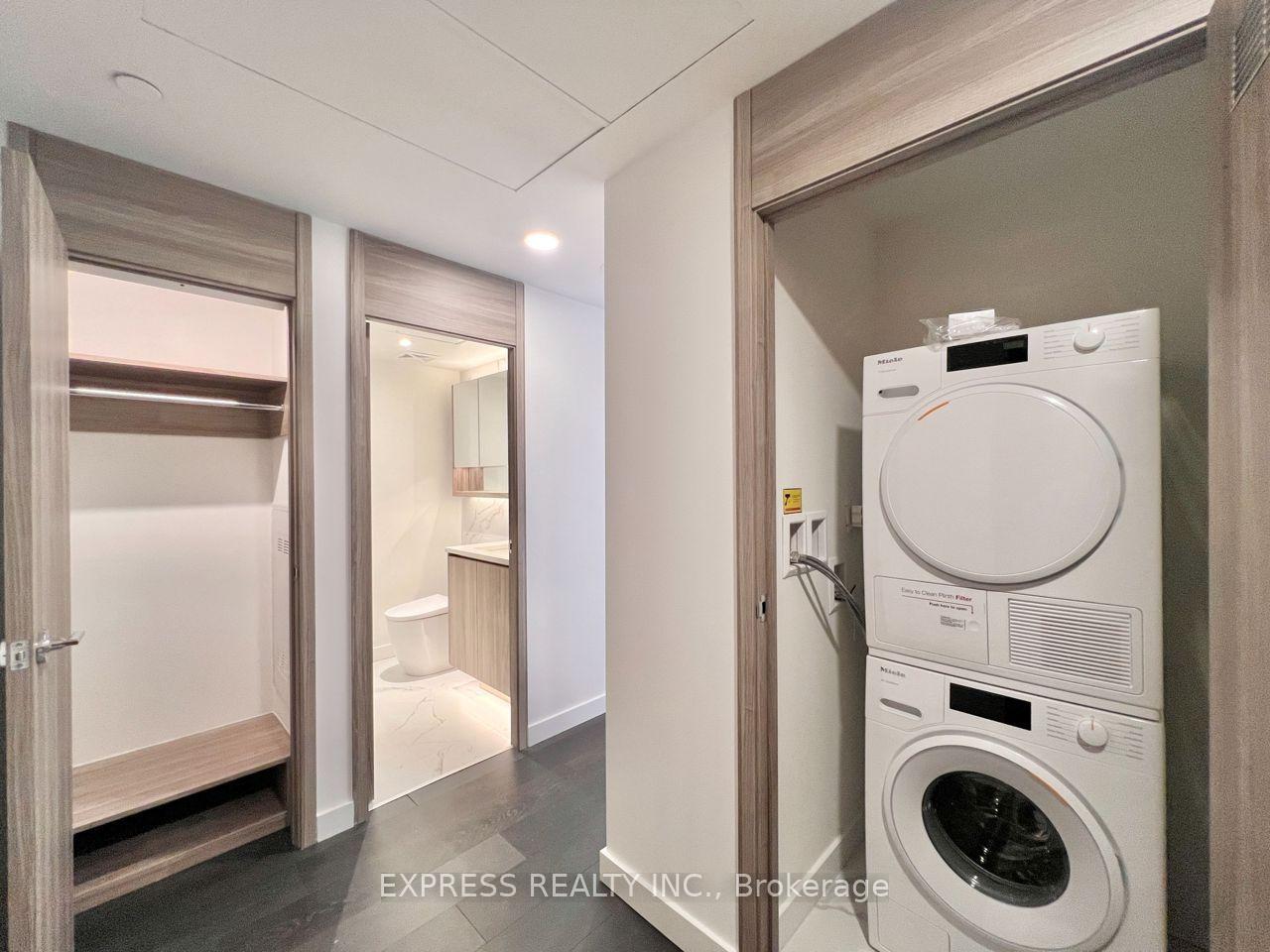 Photo 12 of Unit 2005, 68 Esther Shiner Boulevard, North York, Bayview Village — HOMEH