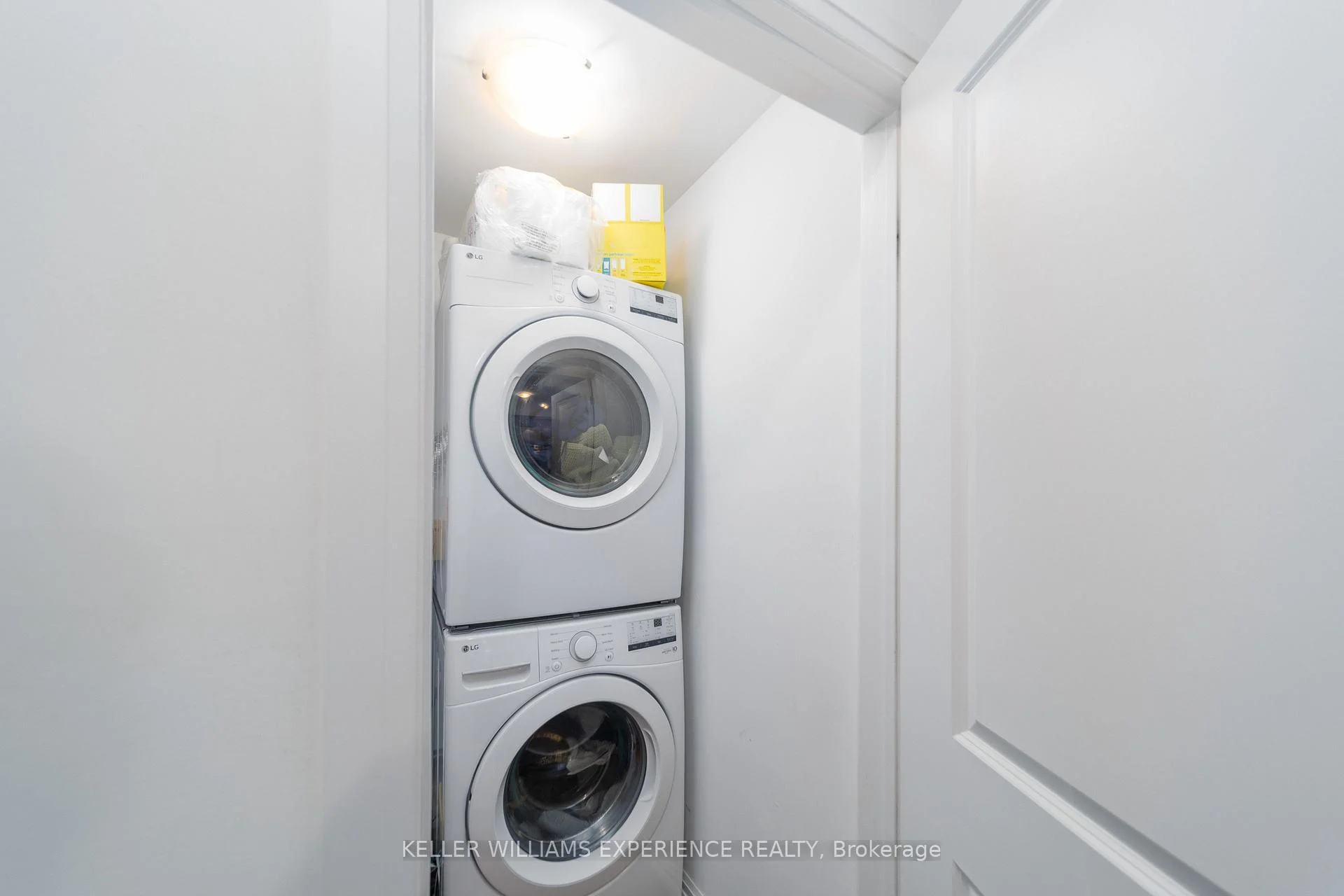 Photo 3 of Unit 113, 302 Essa Road, Barrie, 400 West — HOMEH