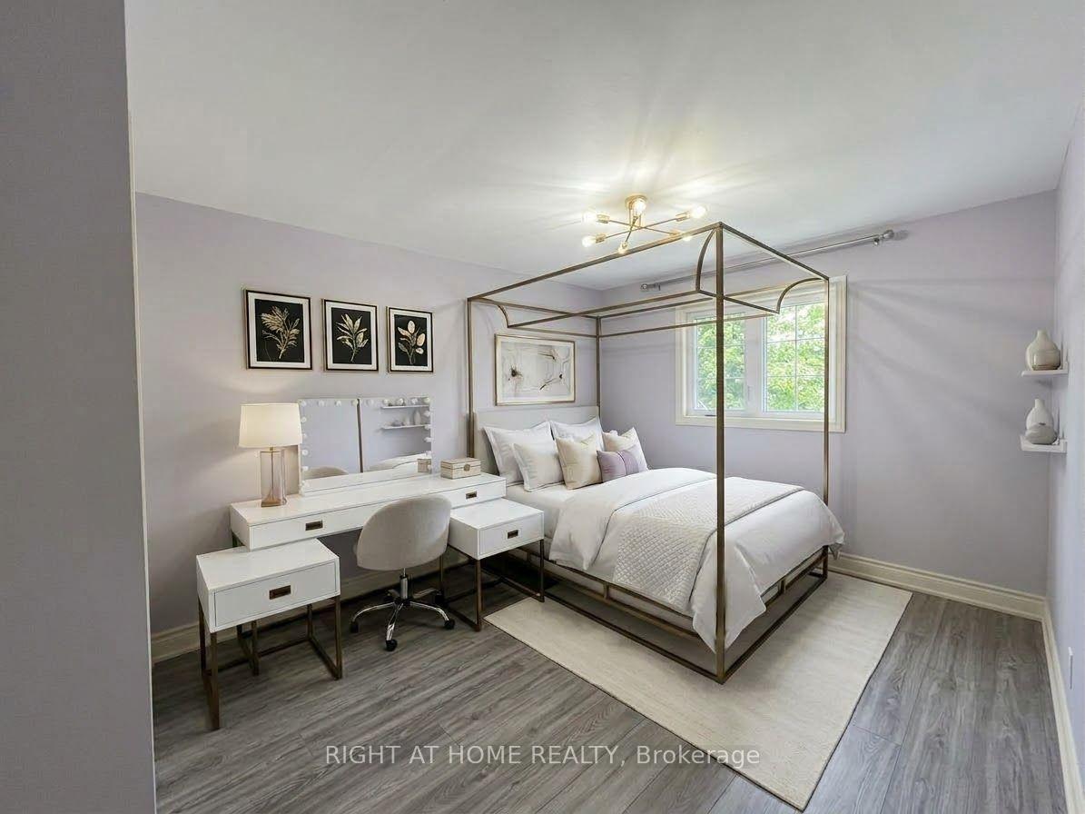 Photo 16 of 208 Burton Grove, King, King City — HOMEH