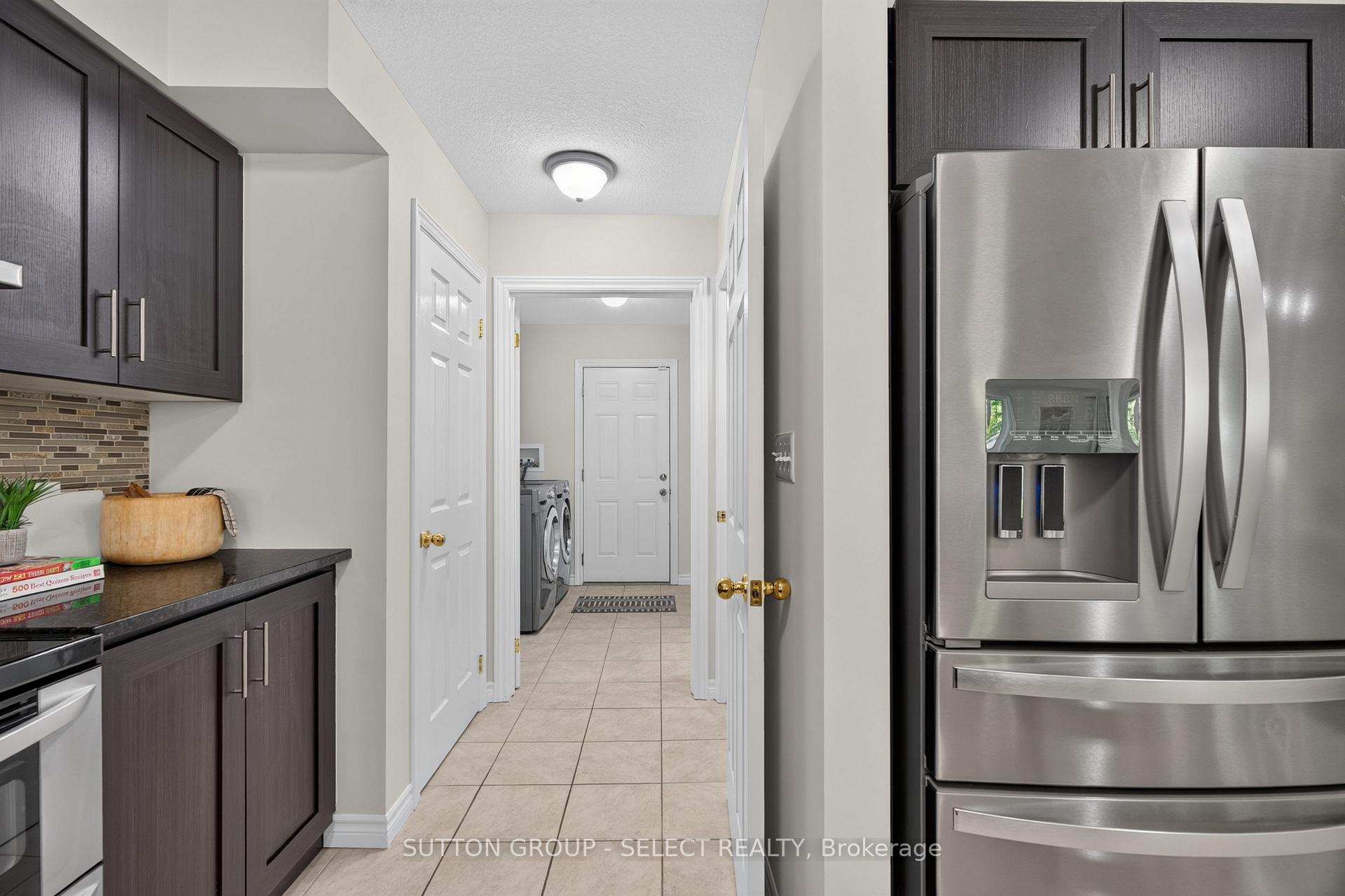 Photo 17 of 713 Silverfox Place, London, North S — HOMEH