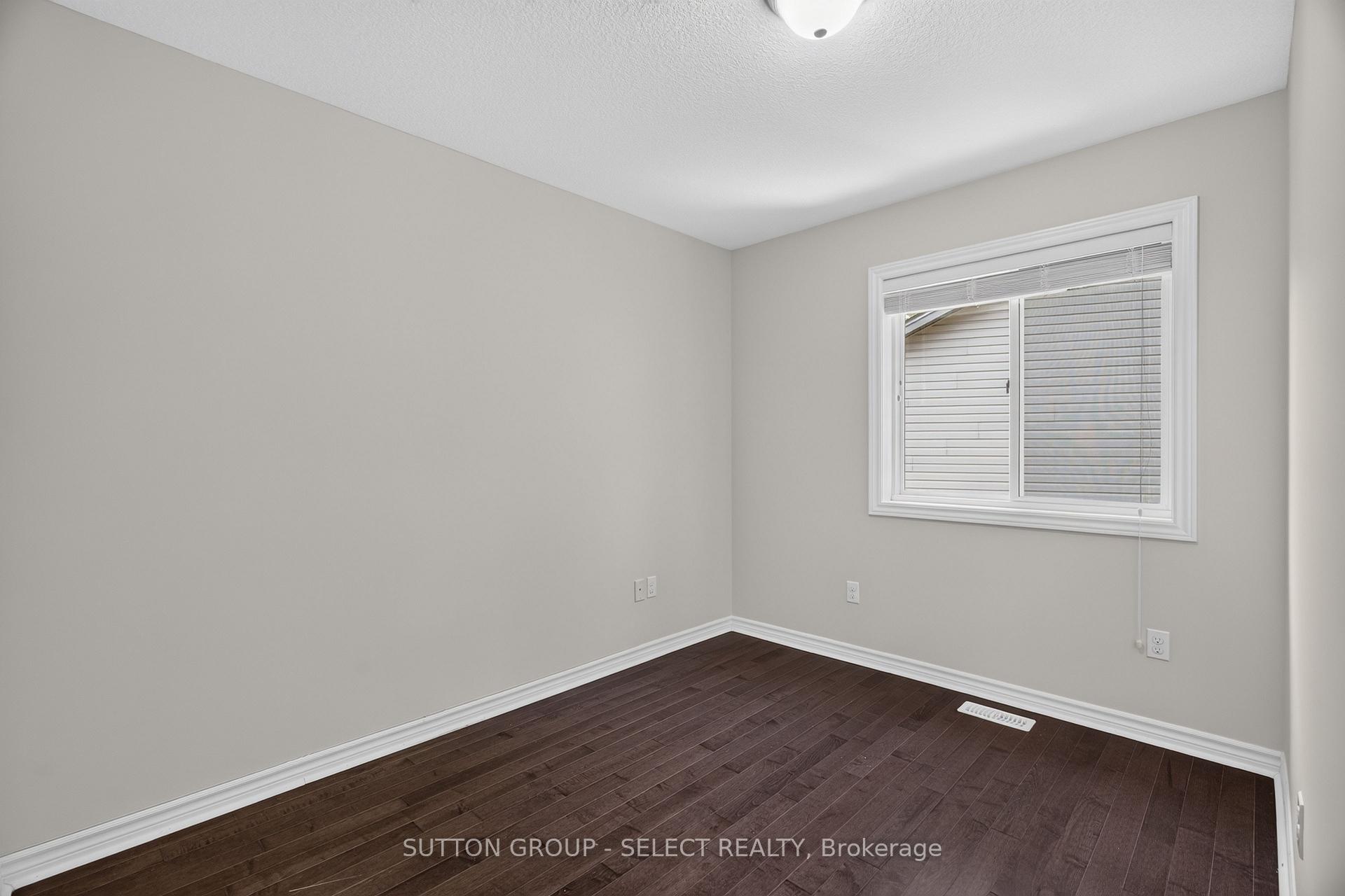 Photo 33 of 713 Silverfox Place, London, North S — HOMEH