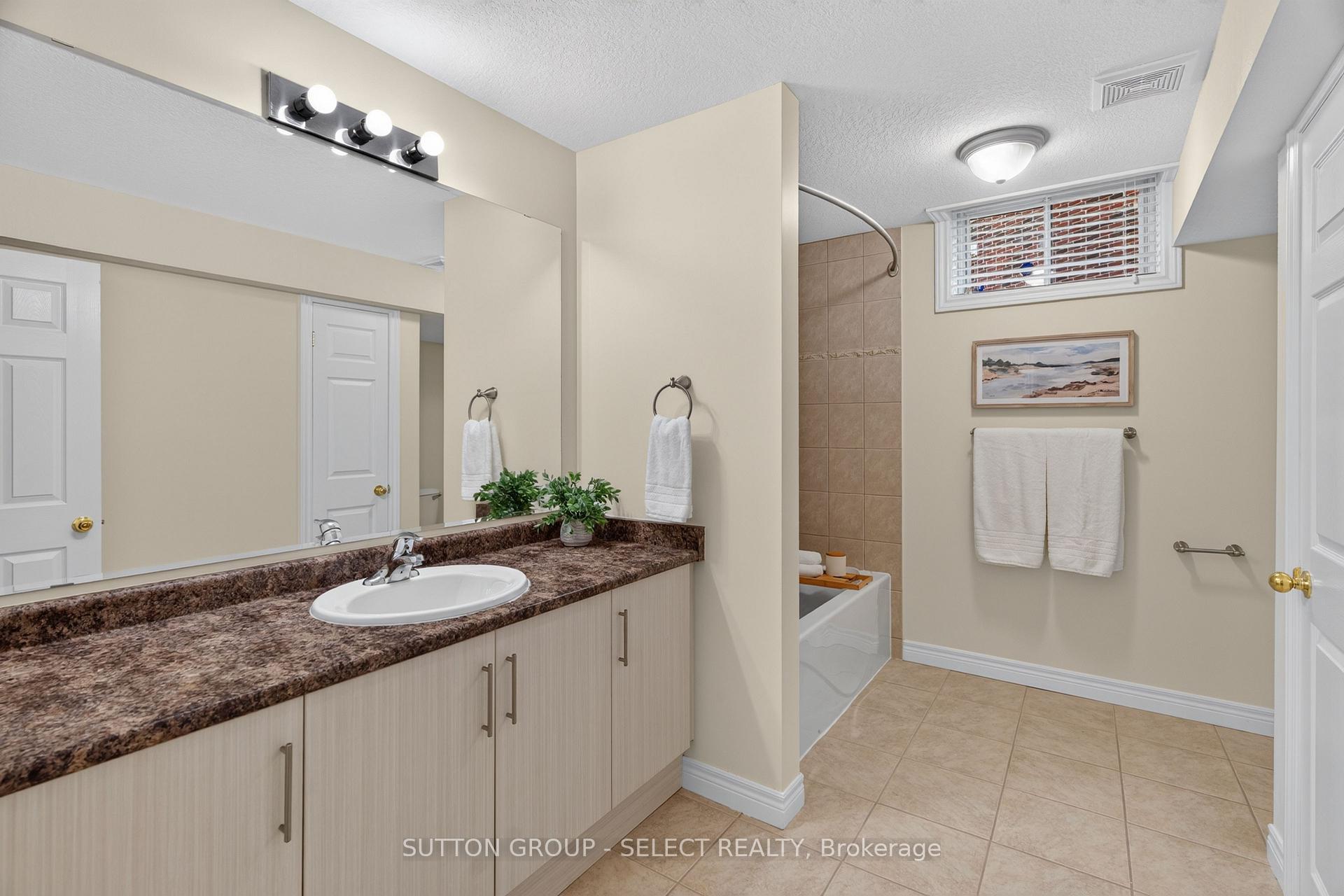 Photo 38 of 713 Silverfox Place, London, North S — HOMEH