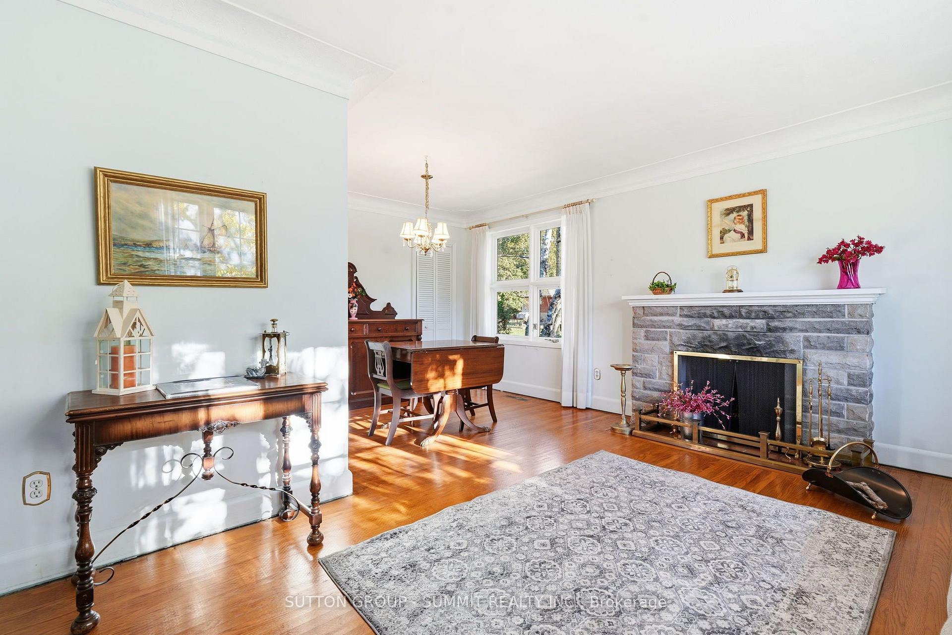 Photo 6 of 2117 Maplewood Drive, Burlington, Brant — HOMEH