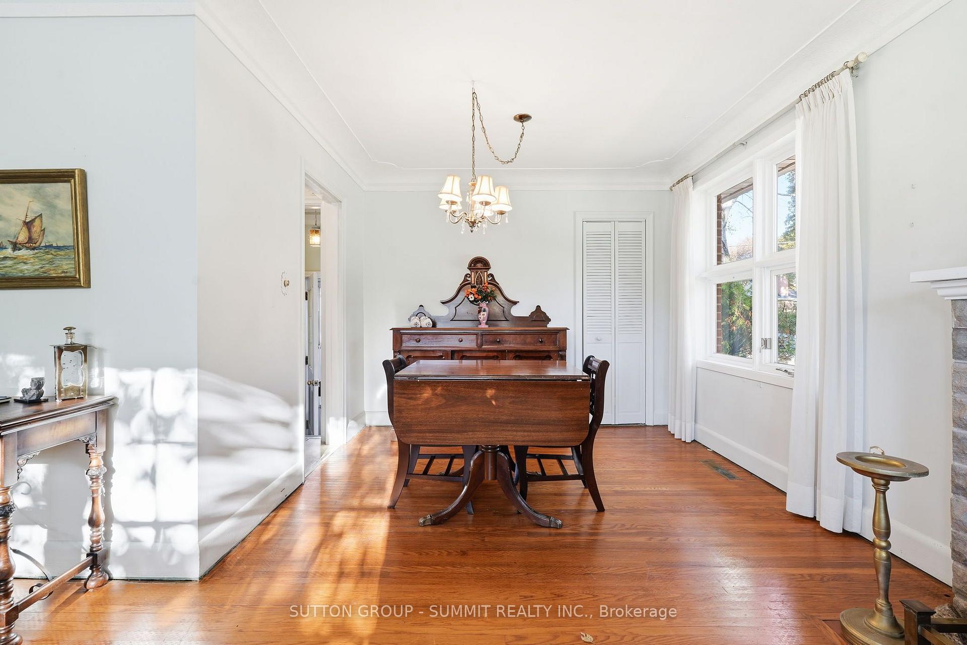 Photo 8 of 2117 Maplewood Drive, Burlington, Brant — HOMEH