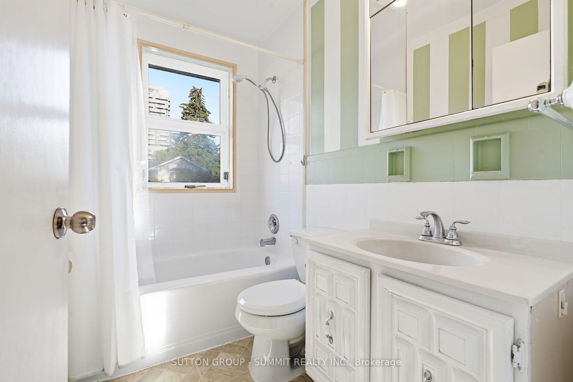 Photo 22 of 2117 Maplewood Drive, Burlington, Brant — HOMEH
