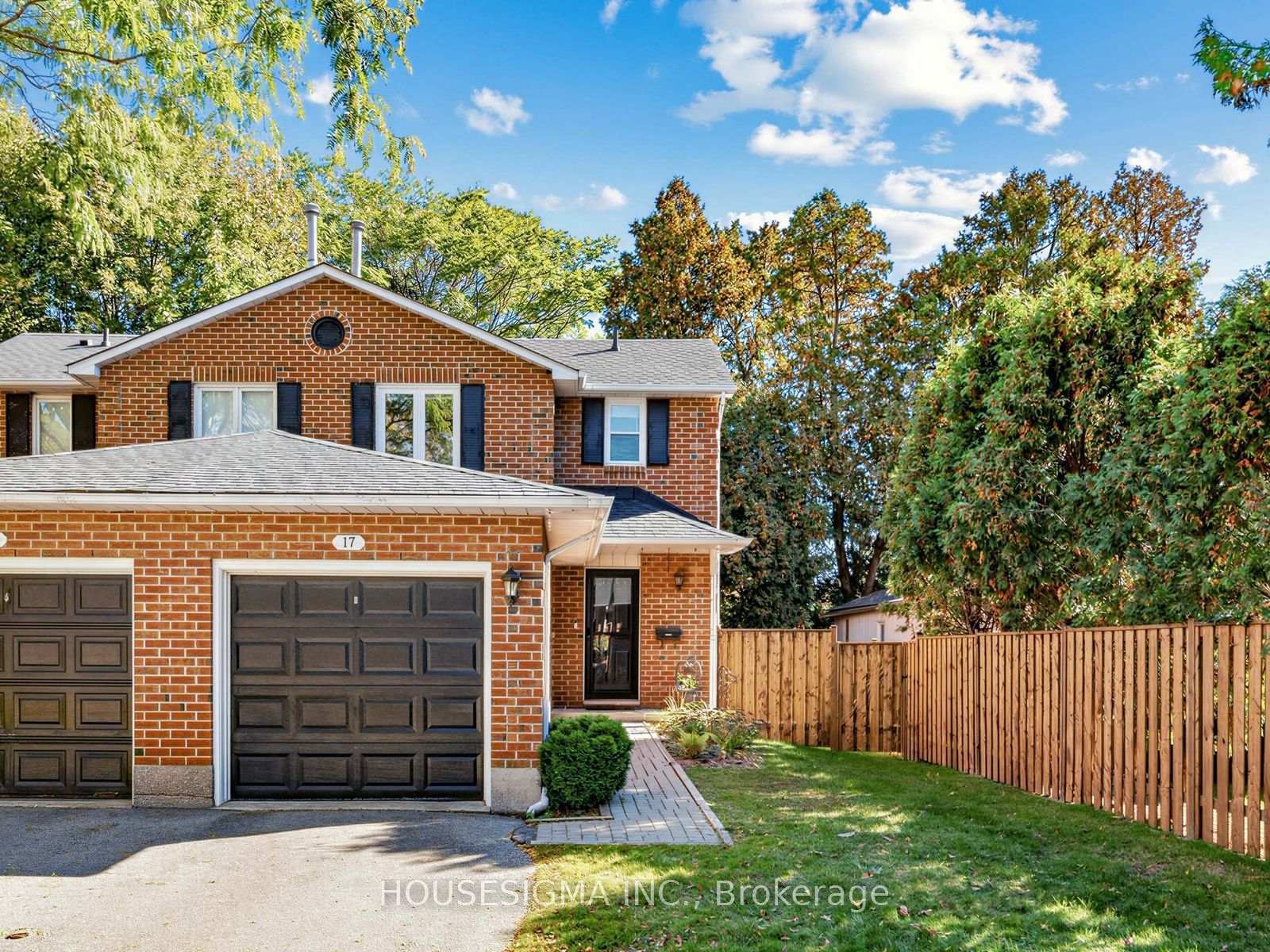 Photo 2 of Unit 17, 935 King Road, Burlington, LaSalle — HOMEH