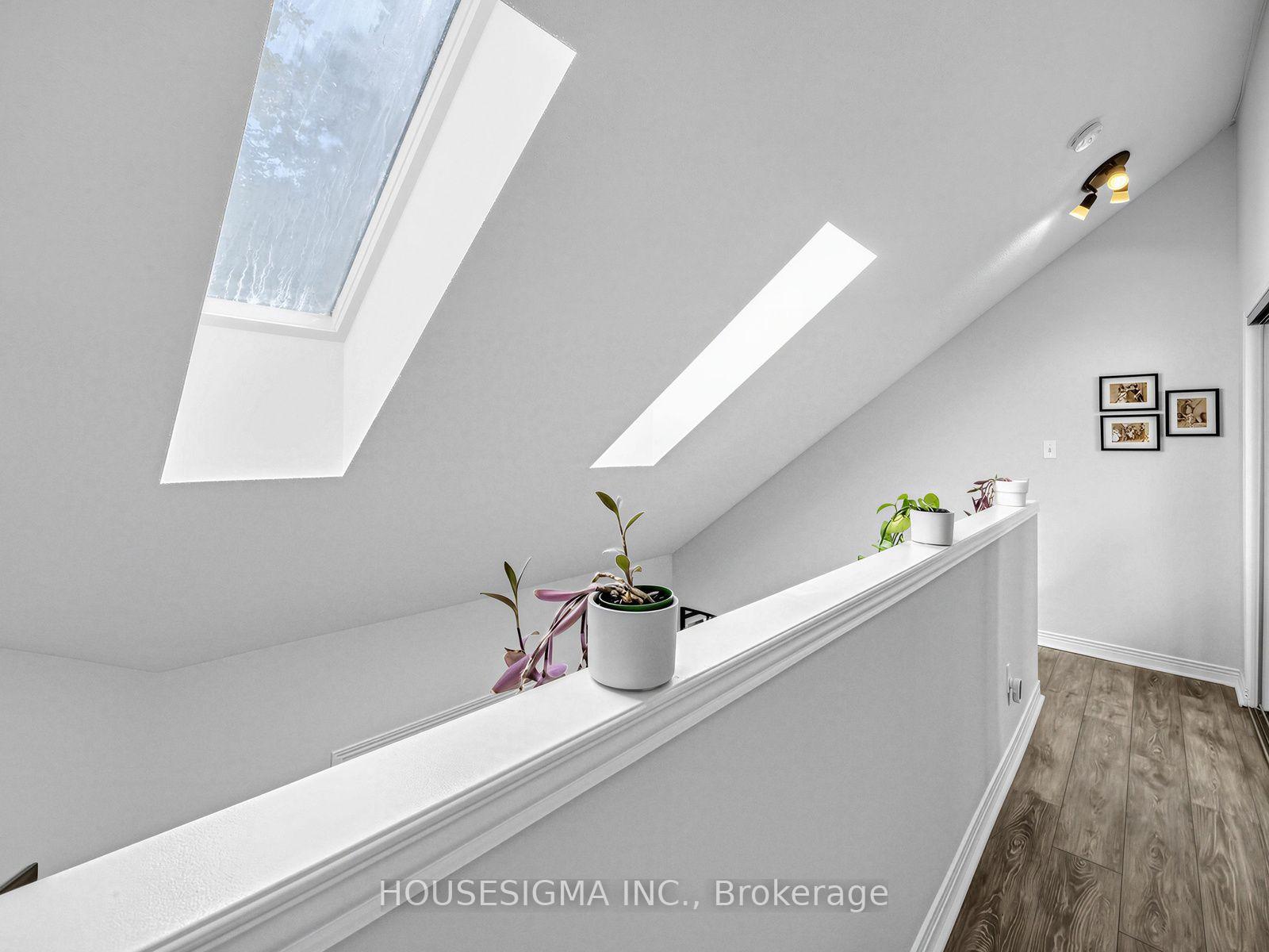 Photo 17 of Unit 17, 935 King Road, Burlington, LaSalle — HOMEH