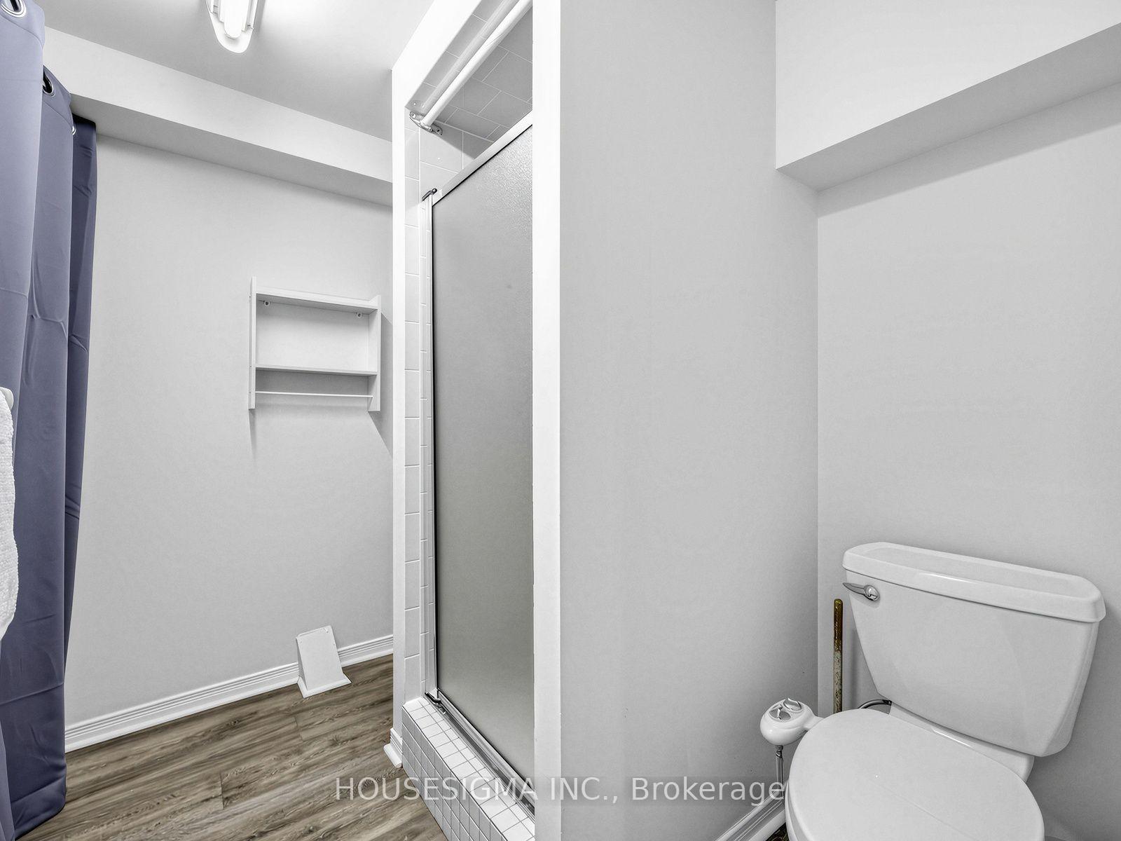 Photo 23 of Unit 17, 935 King Road, Burlington, LaSalle — HOMEH