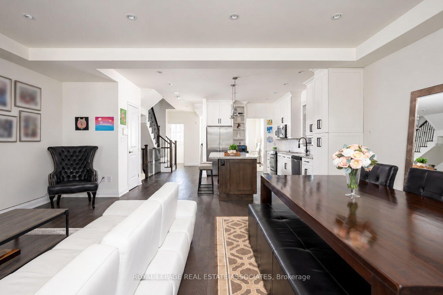 Photo 19 of 1067 Shaw Drive, Mississauga, Lakeview — HOMEH