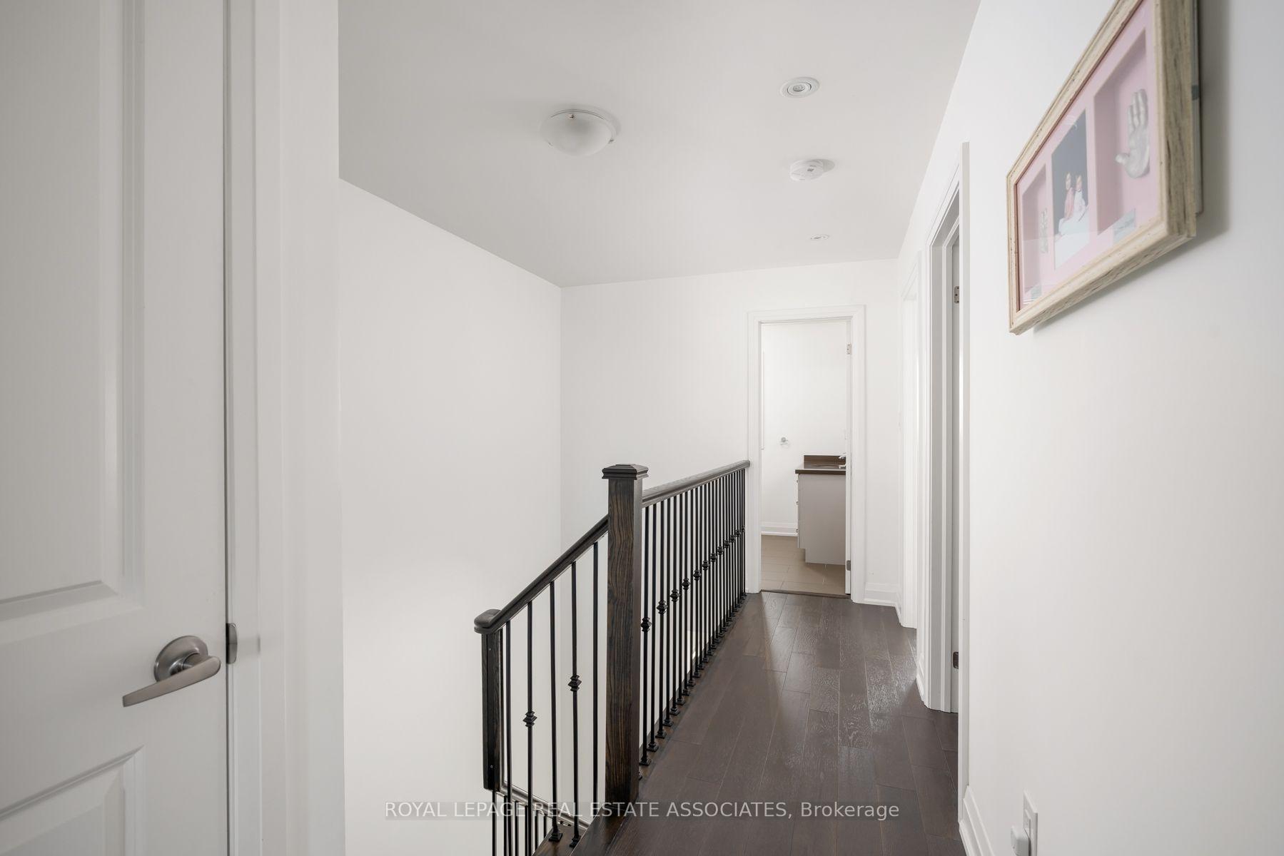 Photo 32 of 1067 Shaw Drive, Mississauga, Lakeview — HOMEH