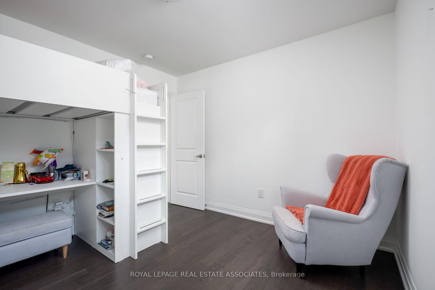 Photo 42 of 1067 Shaw Drive, Mississauga, Lakeview — HOMEH