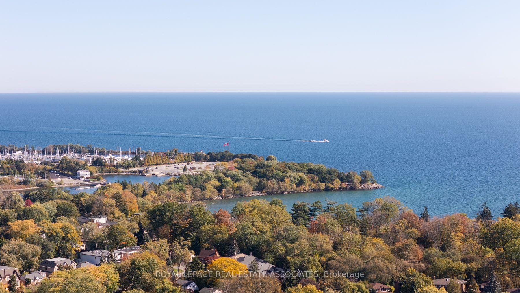 Photo 51 of 1067 Shaw Drive, Mississauga, Lakeview — HOMEH