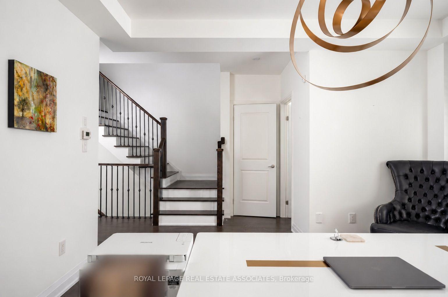 Photo 28 of 1067 Shaw Drive, Mississauga, Lakeview — HOMEH