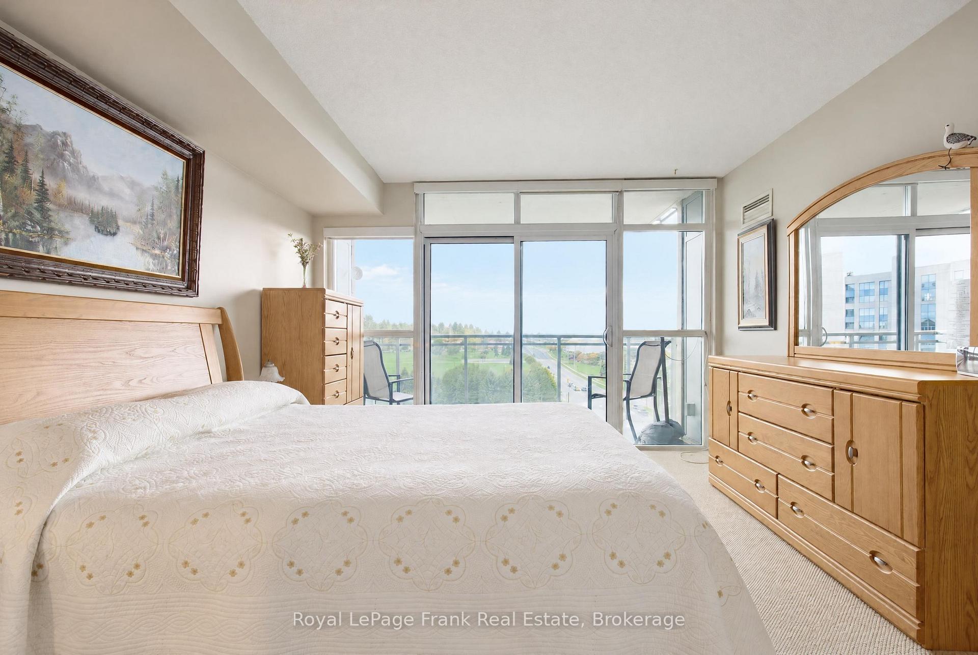 Photo 12 of Unit 904, 1600 Charles Street, Whitby, Port Whitby — HOMEH