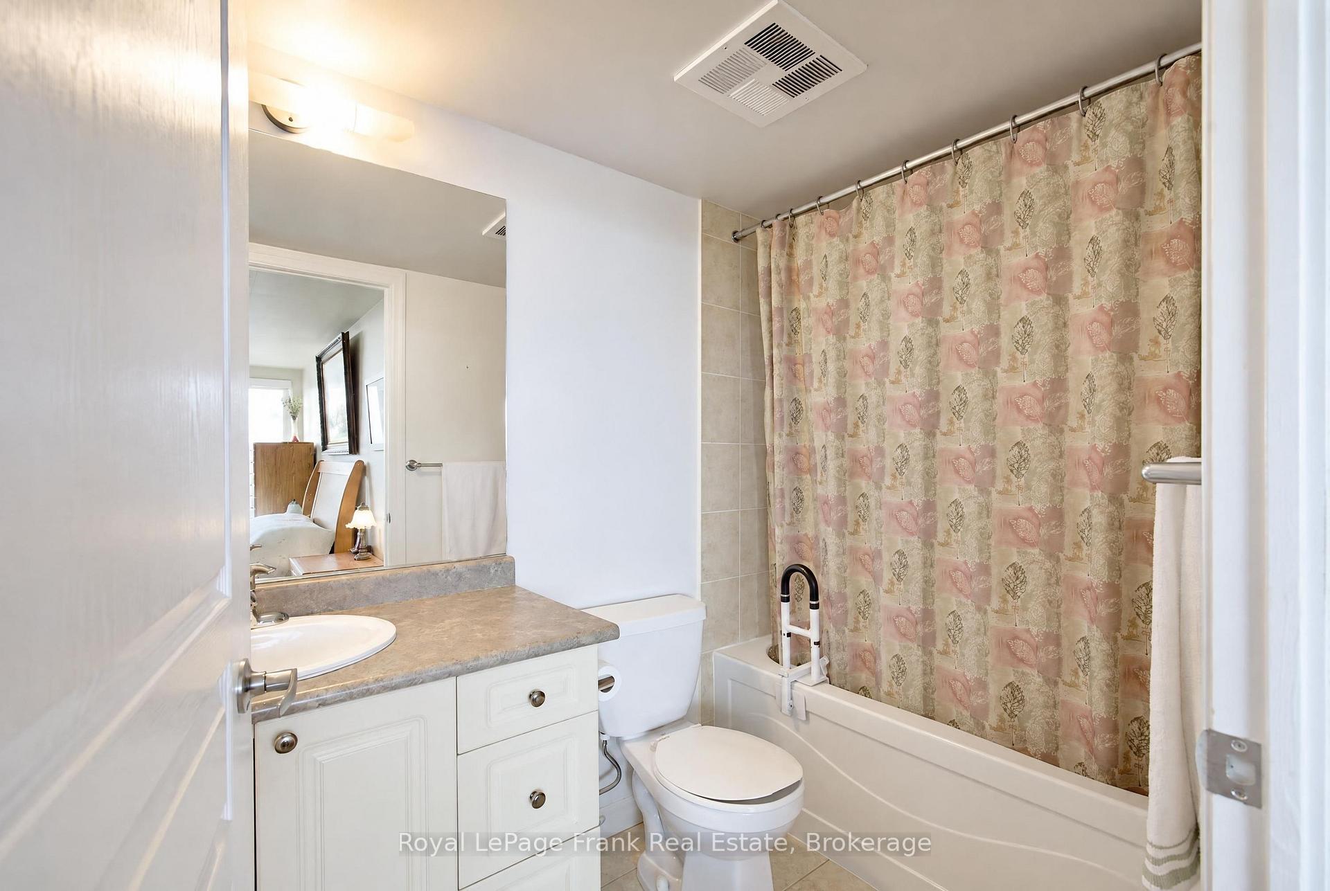 Photo 14 of Unit 904, 1600 Charles Street, Whitby, Port Whitby — HOMEH