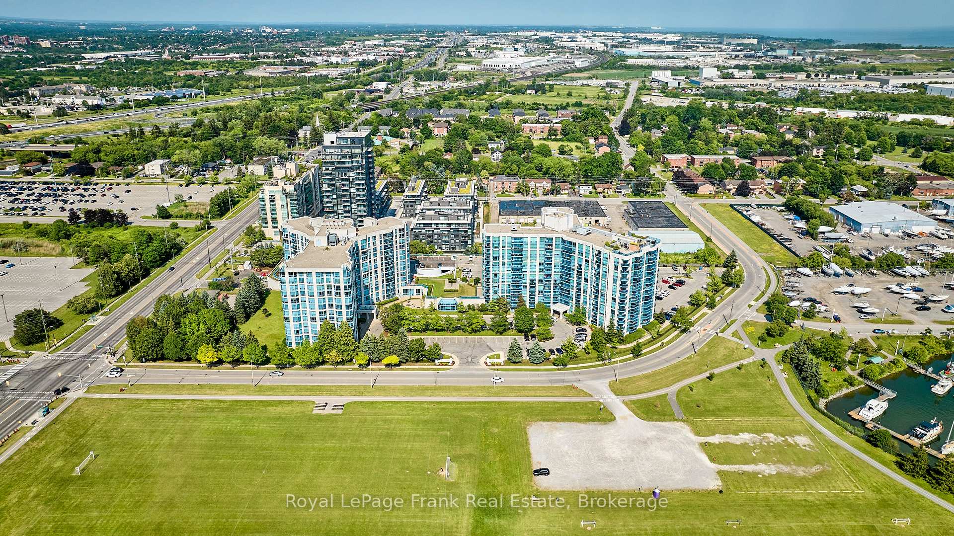 Photo 40 of Unit 904, 1600 Charles Street, Whitby, Port Whitby — HOMEH