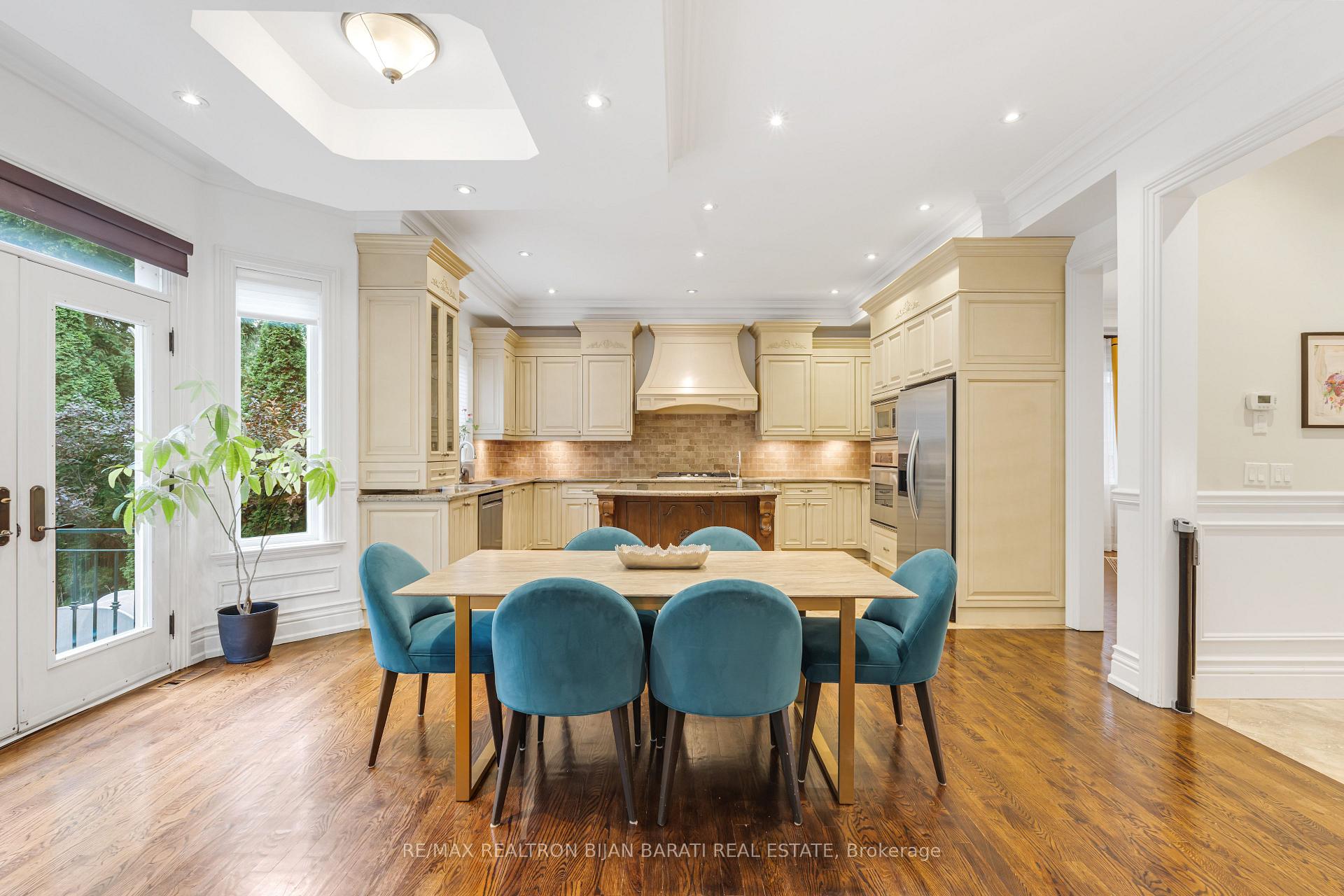 Photo 15 of 397 Hillcrest Avenue, North York, Willowdale East — HOMEH