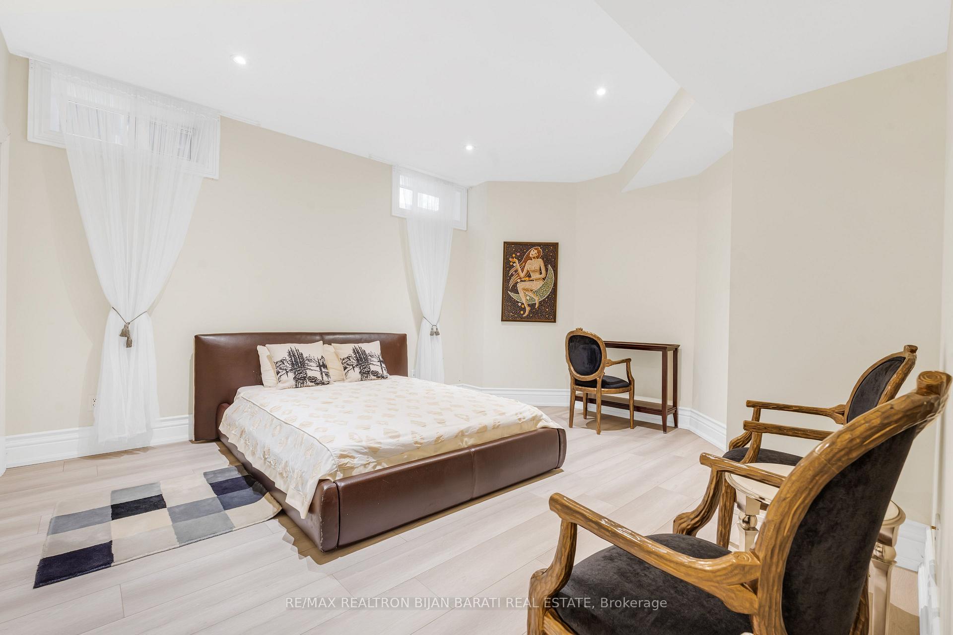 Photo 36 of 397 Hillcrest Avenue, North York, Willowdale East — HOMEH