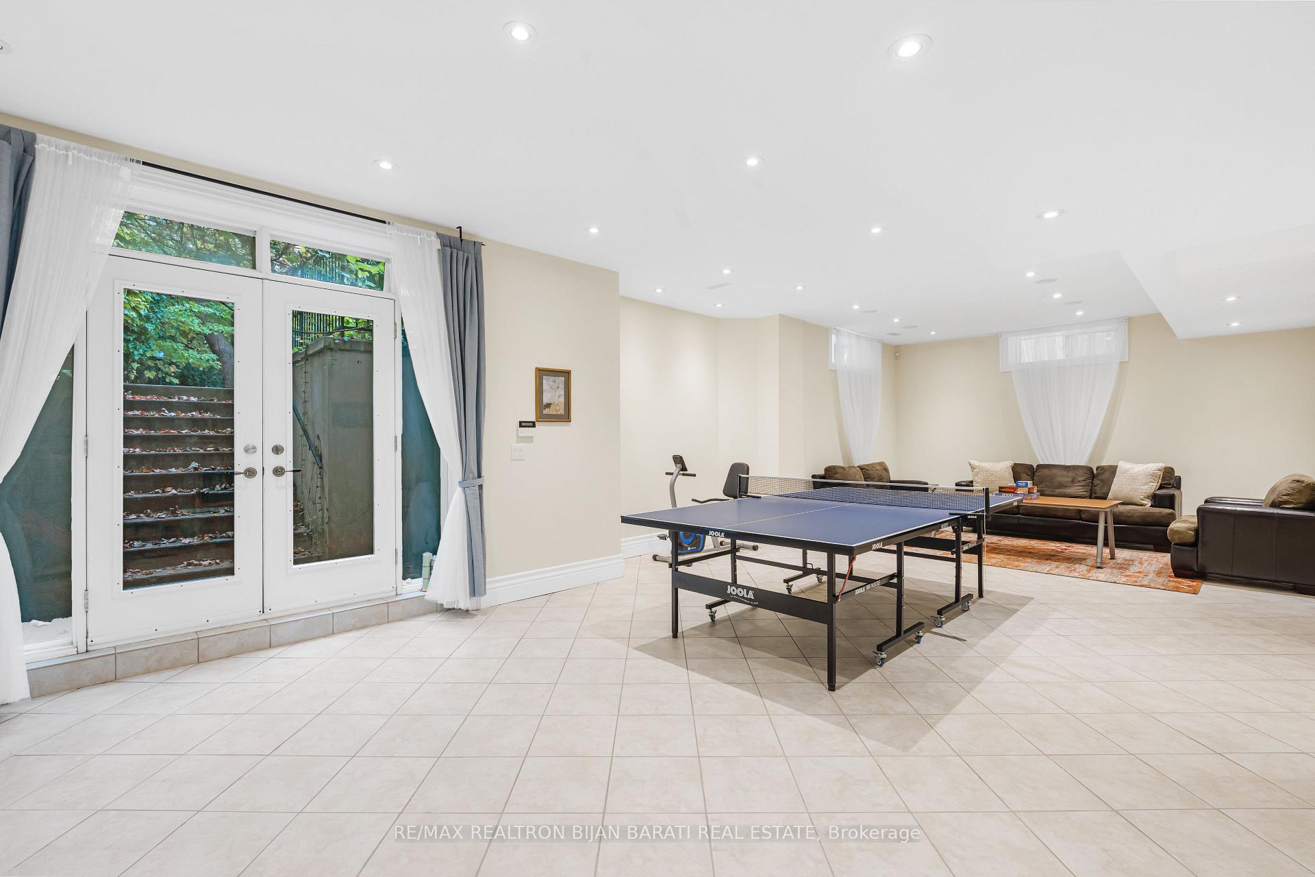 Photo 38 of 397 Hillcrest Avenue, North York, Willowdale East — HOMEH
