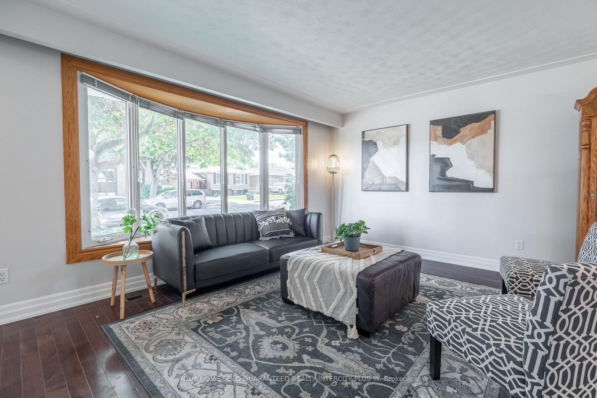 Photo 8 of 130 Burrwood Drive, Hamilton, Rolston — HOMEH
