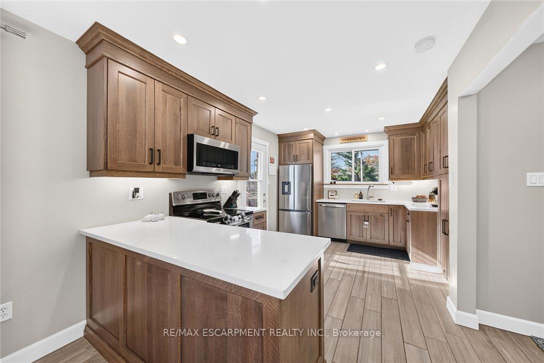 Photo 10 of 225 Maccrae Drive, Haldimand — HOMEH