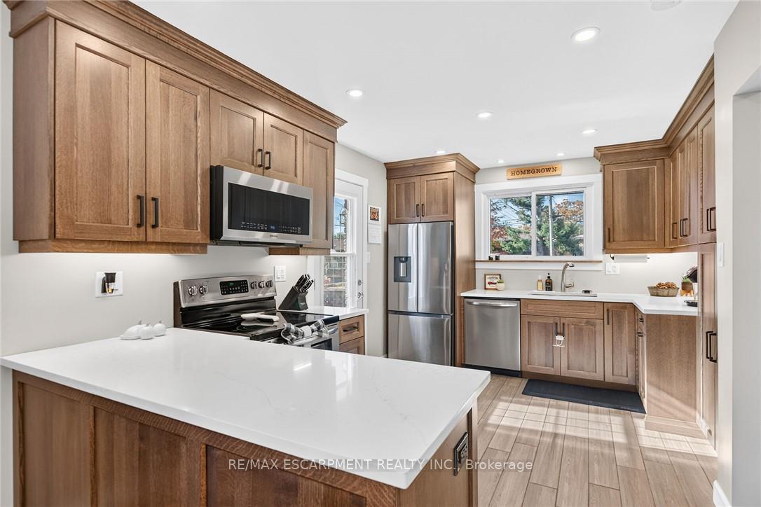 Photo 11 of 225 Maccrae Drive, Haldimand — HOMEH