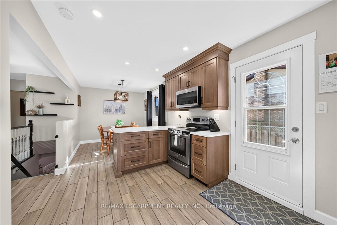 Photo 15 of 225 Maccrae Drive, Haldimand — HOMEH