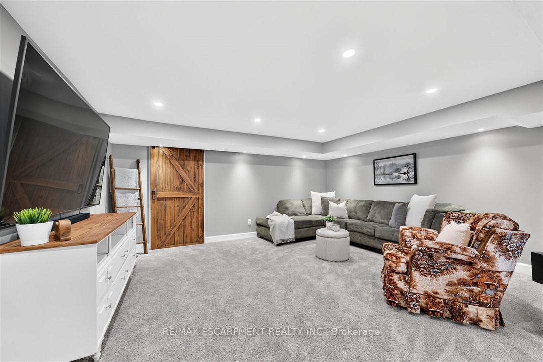 Photo 32 of 225 Maccrae Drive, Haldimand — HOMEH