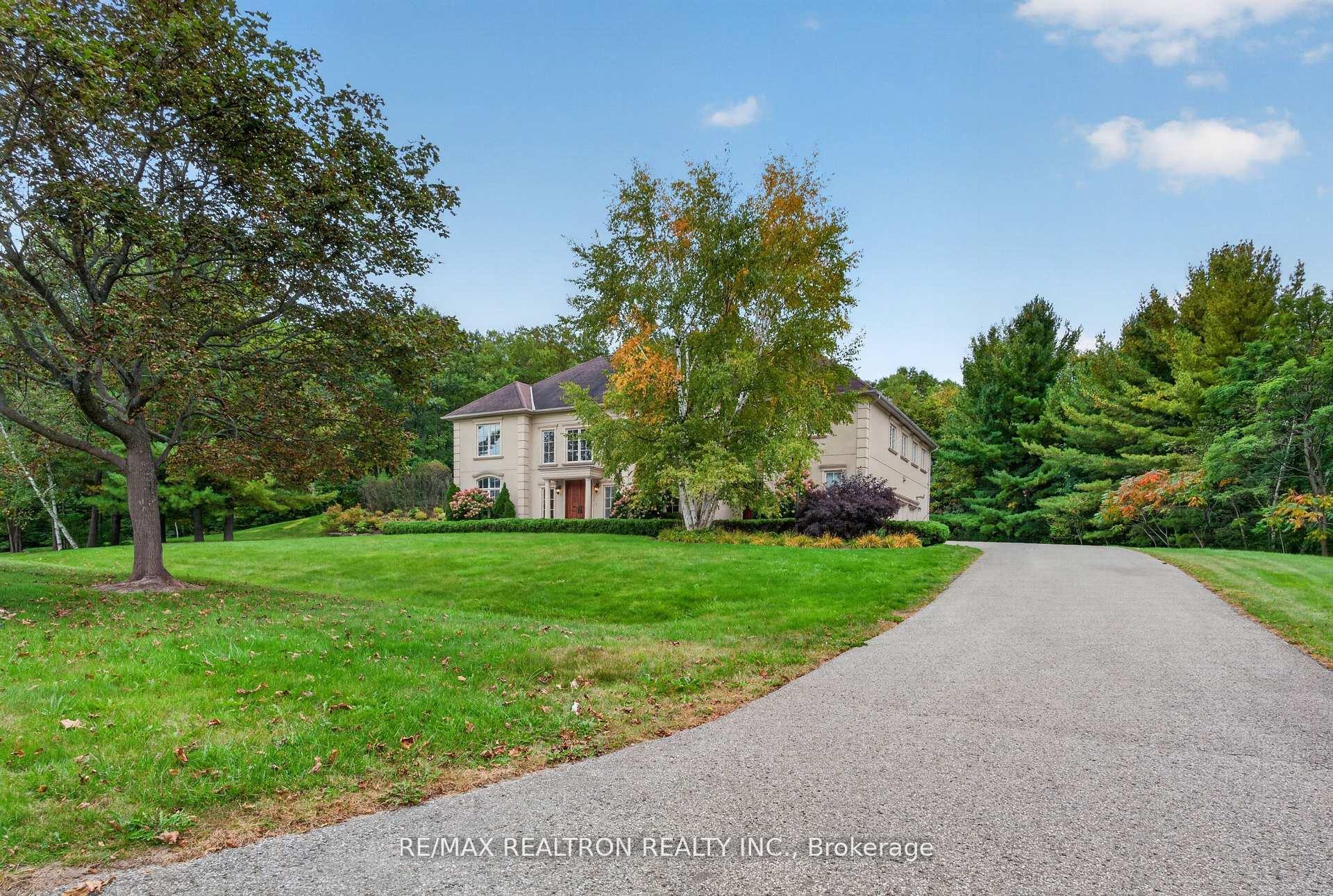 Photo 3 of 65 Kingswood Drive, King, Rural King — HOMEH
