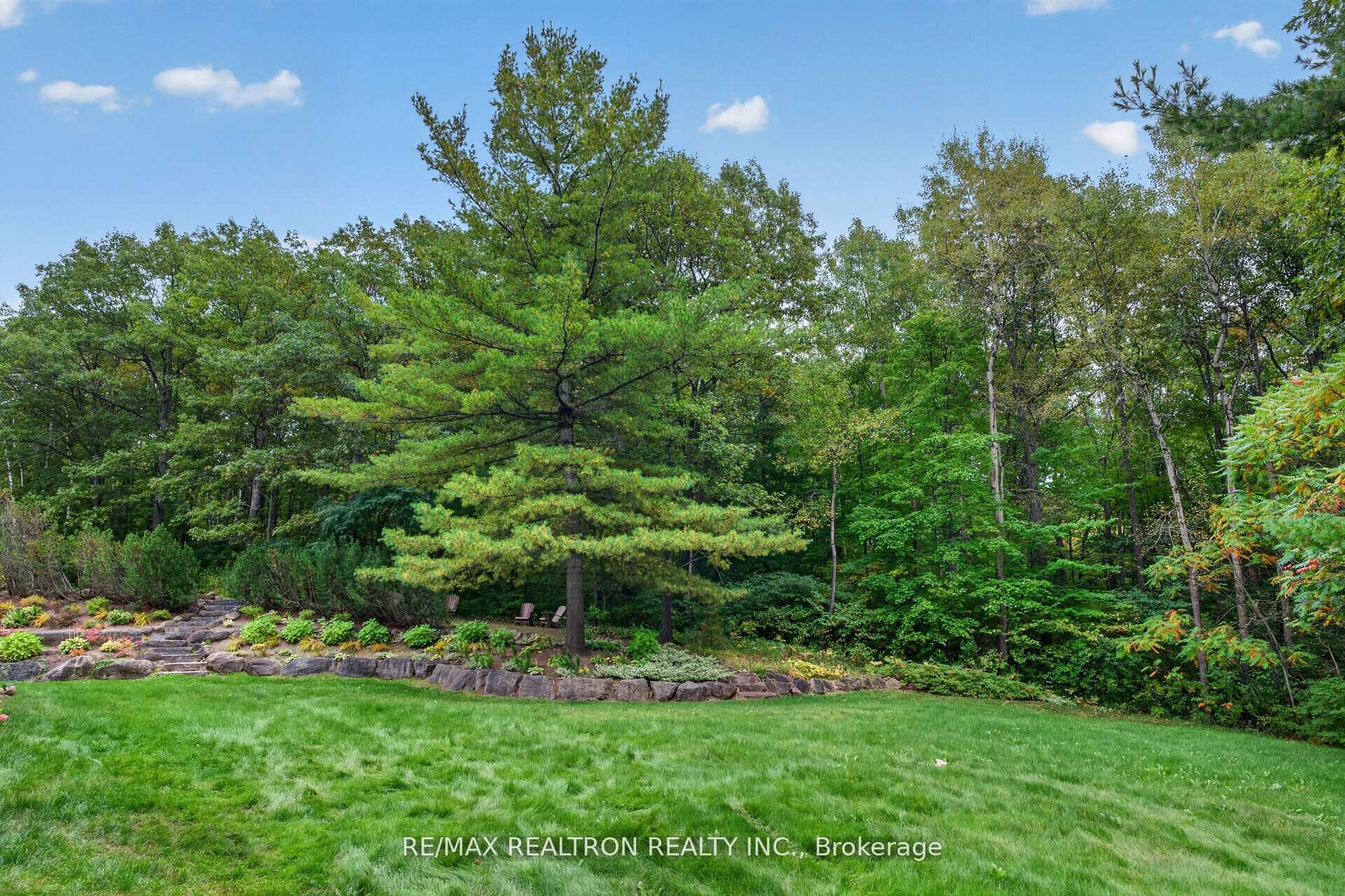 Photo 42 of 65 Kingswood Drive, King, Rural King — HOMEH