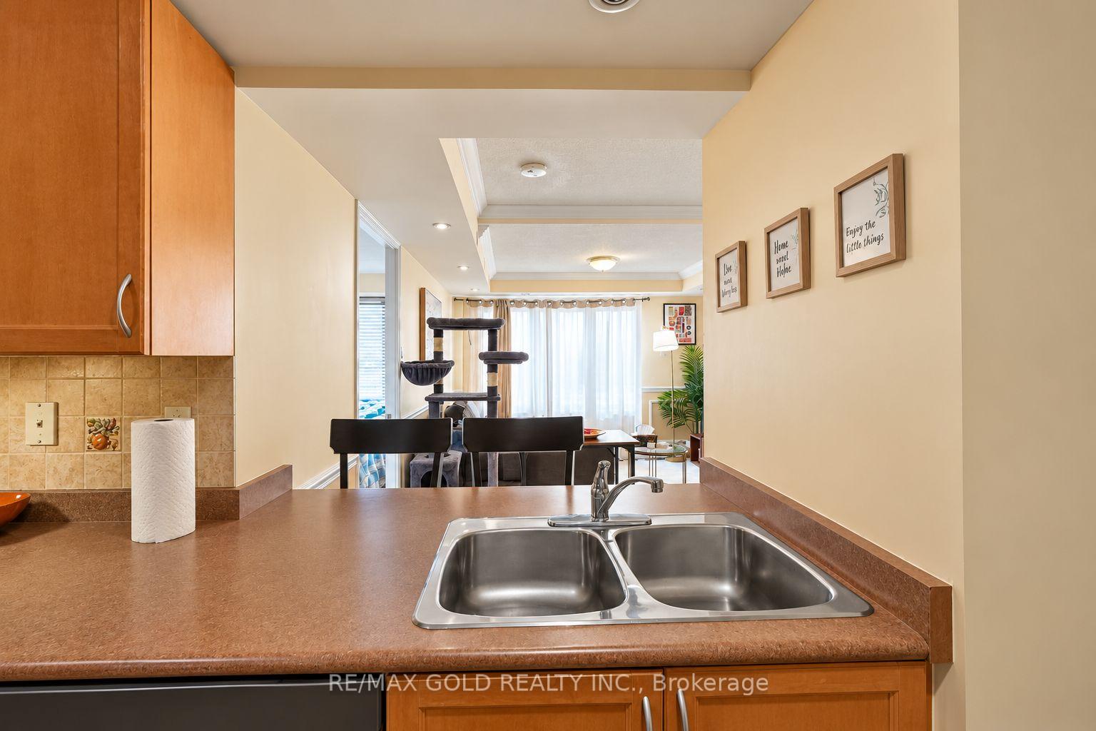 Photo 10 of Unit 2028, 85 George Appleton Way, North York, Downsview-Roding-CFB — HOMEH