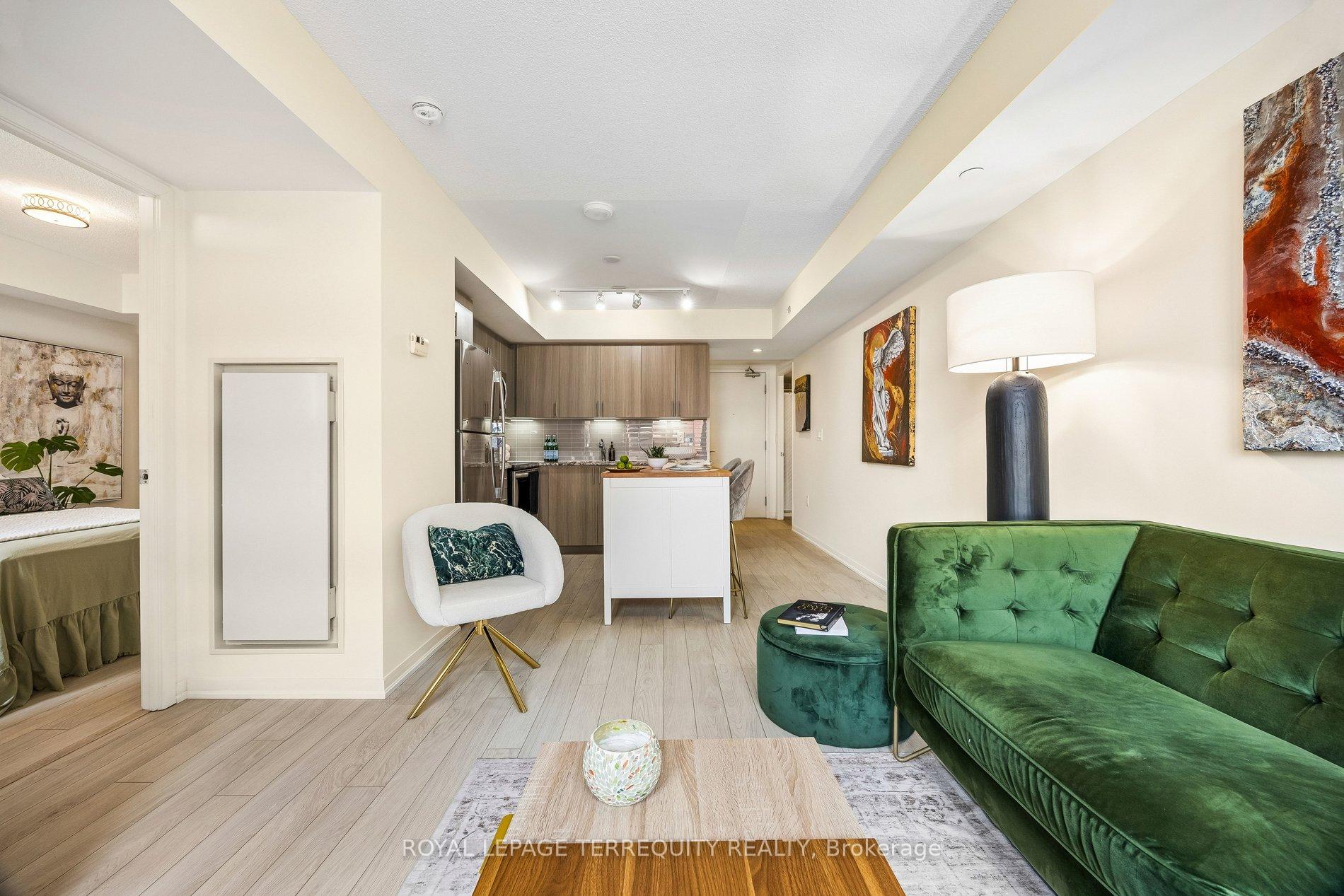 Photo 5 of Unit 524, 3091 Dufferin Street, North York, Yorkdale-Glen Park — HOMEH