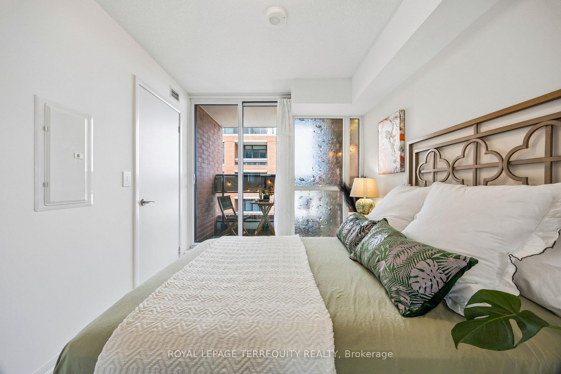 Photo 17 of Unit 524, 3091 Dufferin Street, North York, Yorkdale-Glen Park — HOMEH