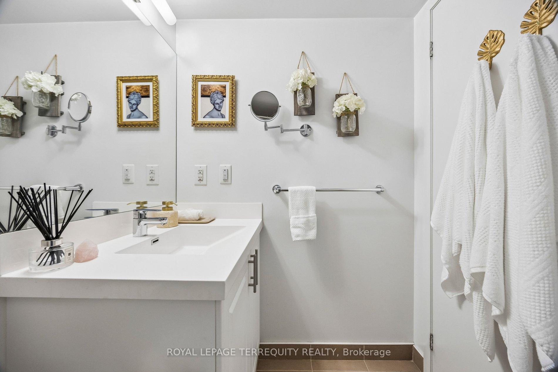 Photo 20 of Unit 524, 3091 Dufferin Street, North York, Yorkdale-Glen Park — HOMEH