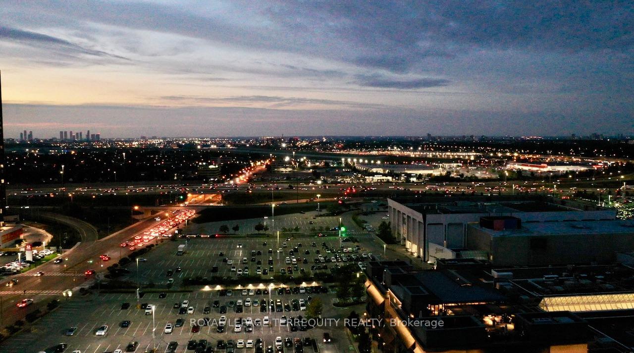 Photo 32 of Unit 524, 3091 Dufferin Street, North York, Yorkdale-Glen Park — HOMEH