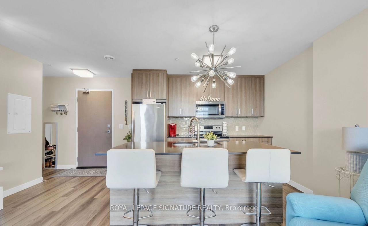 Photo 3 of Unit 405, 467 Charlton Street, Hamilton, Stinson — HOMEH