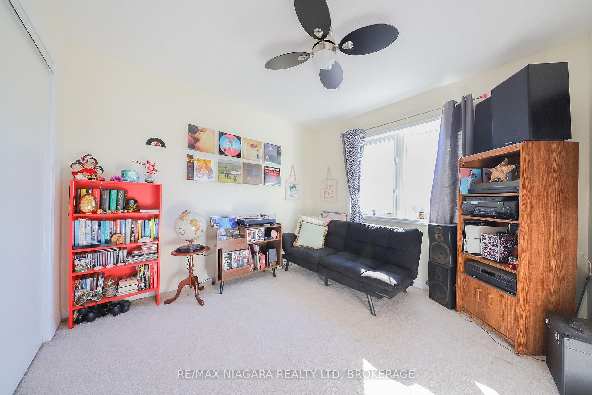 Photo 11 of 8532 Nightshade Street, Niagara Falls, Brown — HOMEH